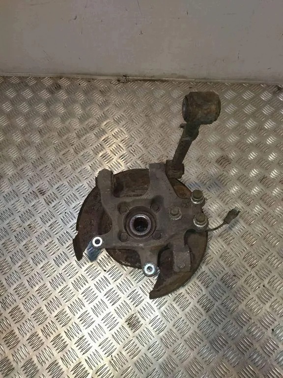 Bakhjulsnav höger OPEL ANTARA 21100400 2.2D 120kW 2012