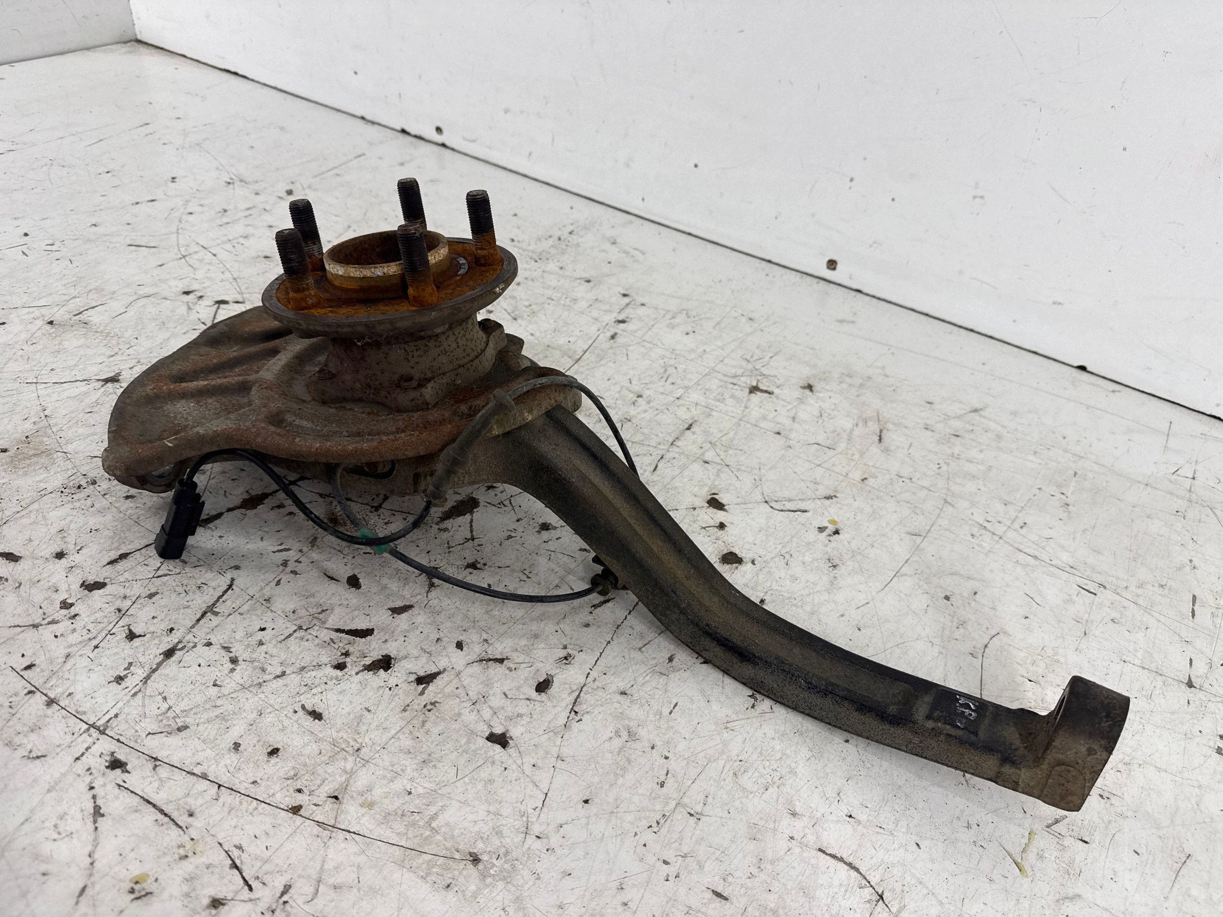 Cubo Roda Dianteira Esquerda Dodge Charger 04895713AD image 3
