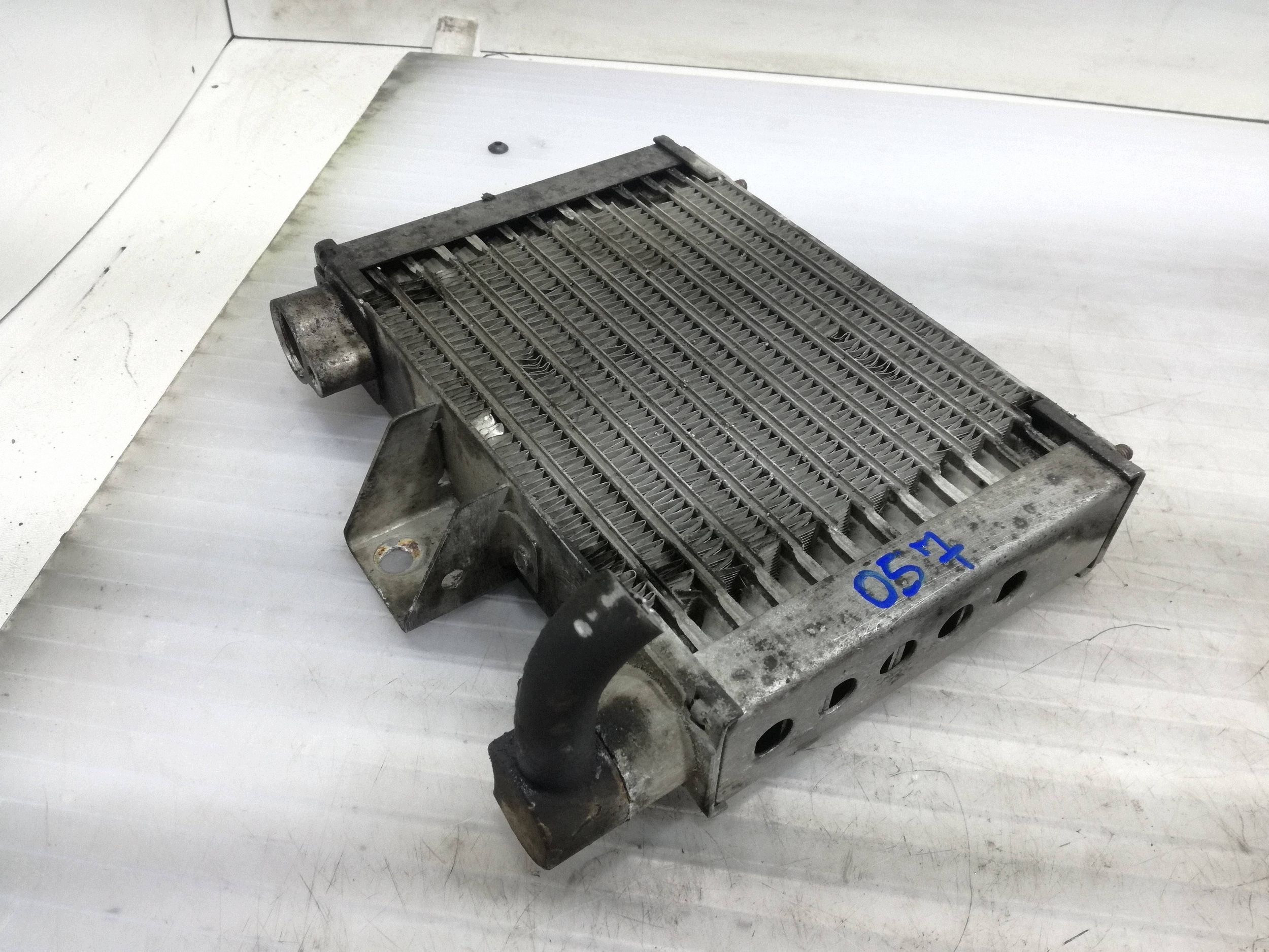 Radiateur carburant VW Passat B5.5 2002 2.0 8D0203503A image 2