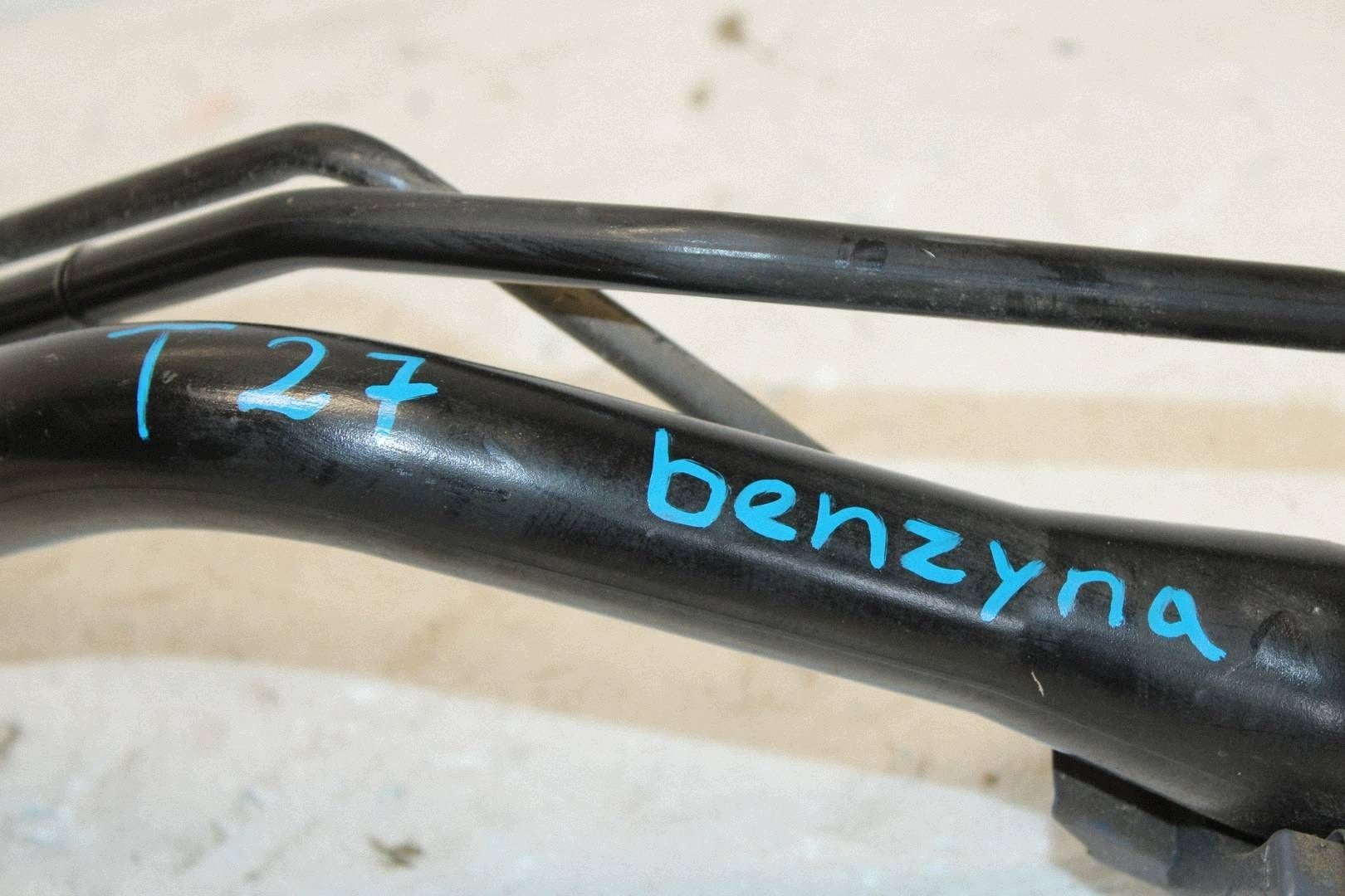 Kraftstoff-Einfüllstutzen Toyota Avensis T27 Benzin VFF3768 image 3