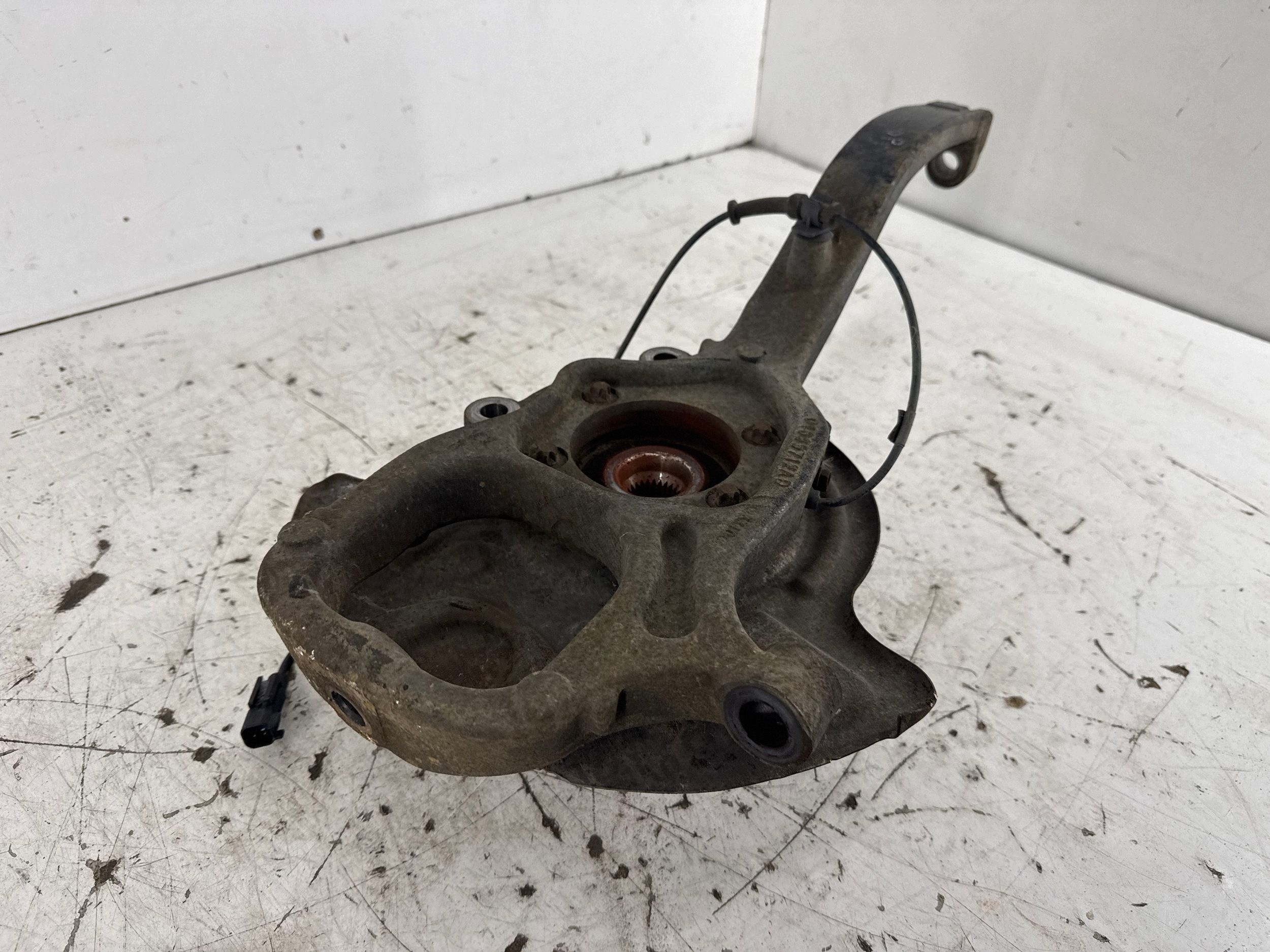 Cubo de Roda Dianteiro Direito Dodge Charger 04895712AD image 5
