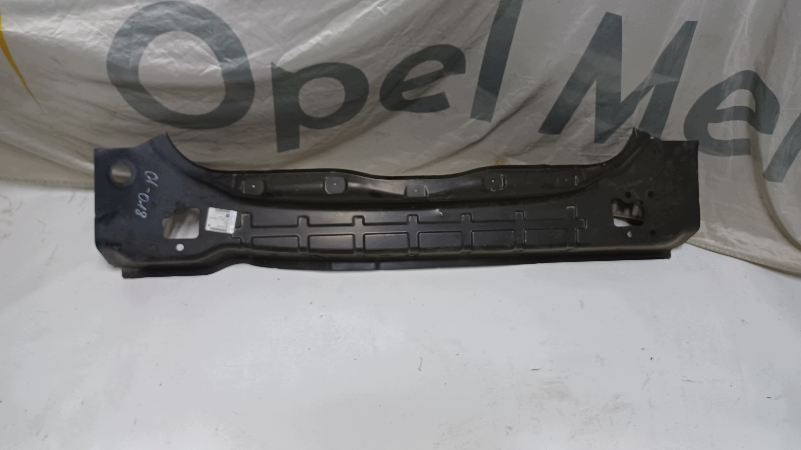 Opel Astra H Kombi 2004-2014 takapaneeli image 2