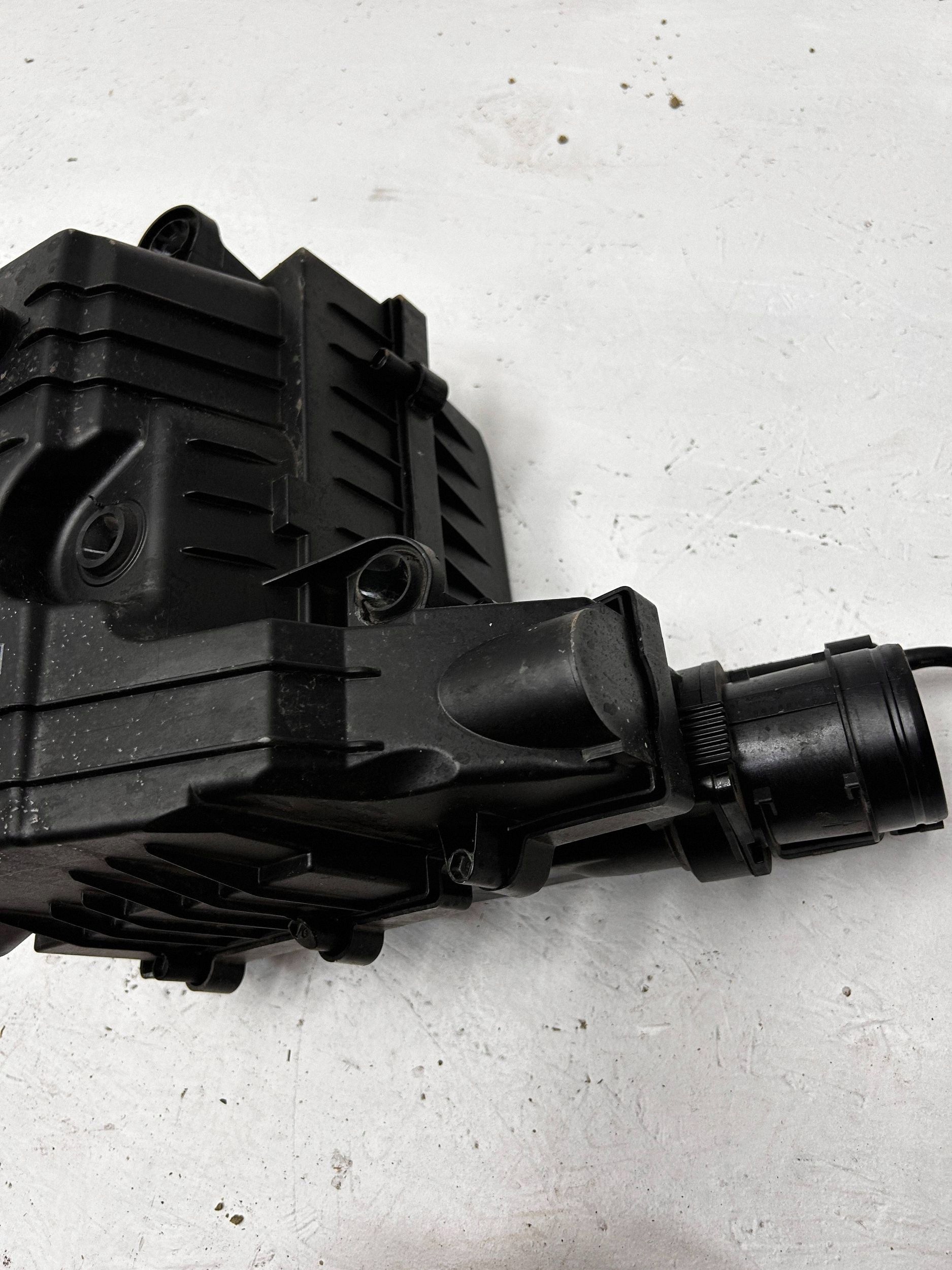 Caixa do Filtro de Ar VW Passat Variant 2015 5Q0129820B image 6