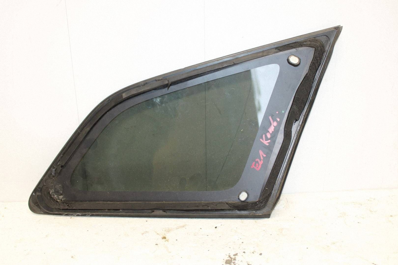 Vitre latérale arrière gauche Toyota Corolla E21 VFF3771 image 3