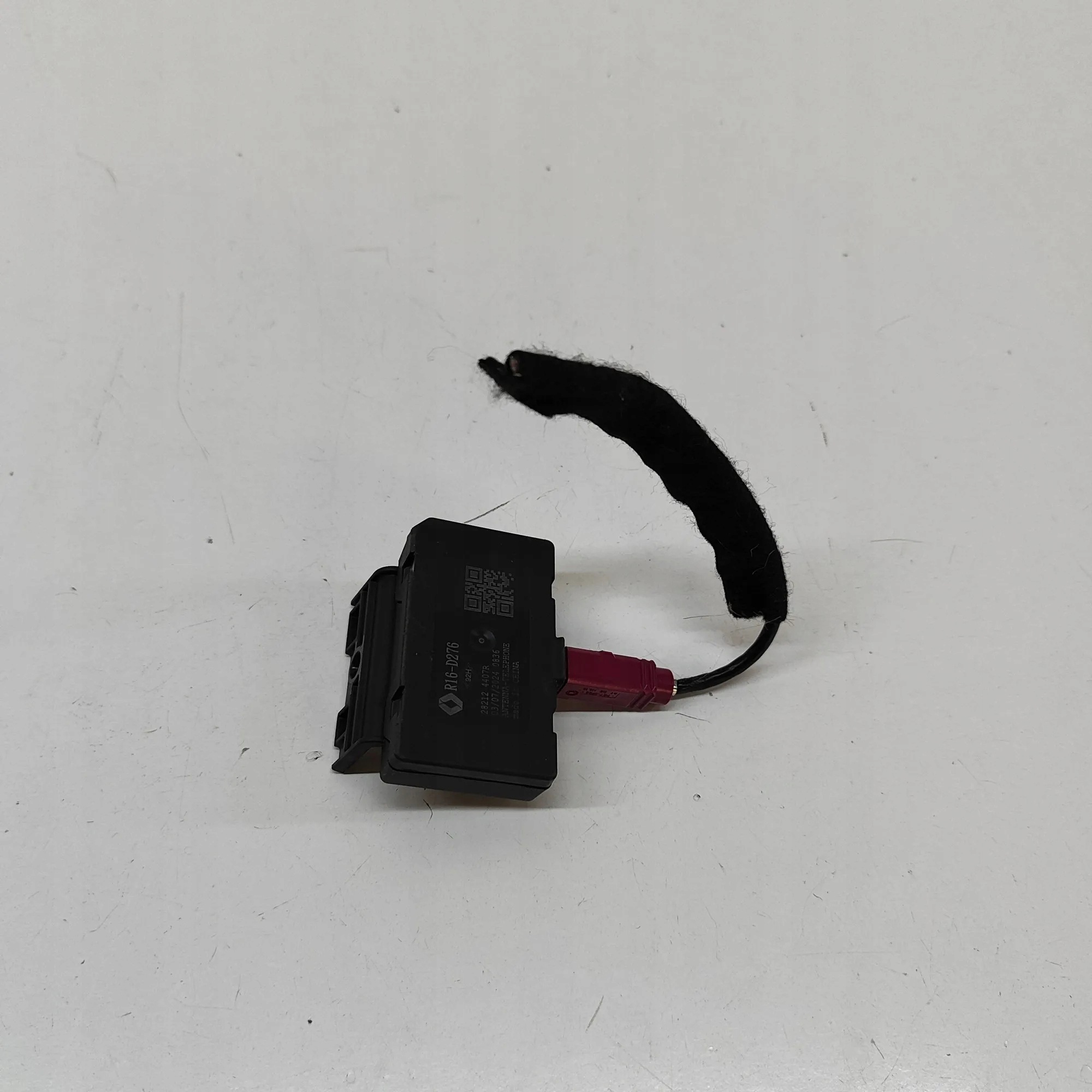 Antenne Renault Trafic III Minibus 282124407R image 4