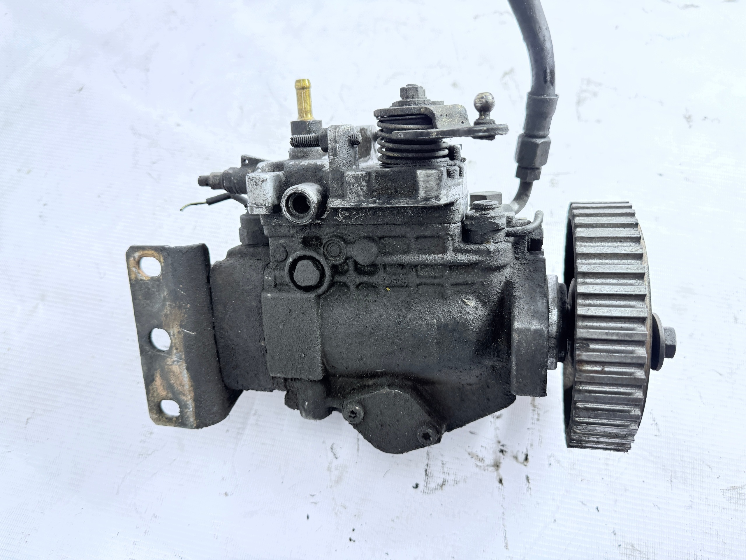 Polttoainepumppu Bosch Opel 1.7 D