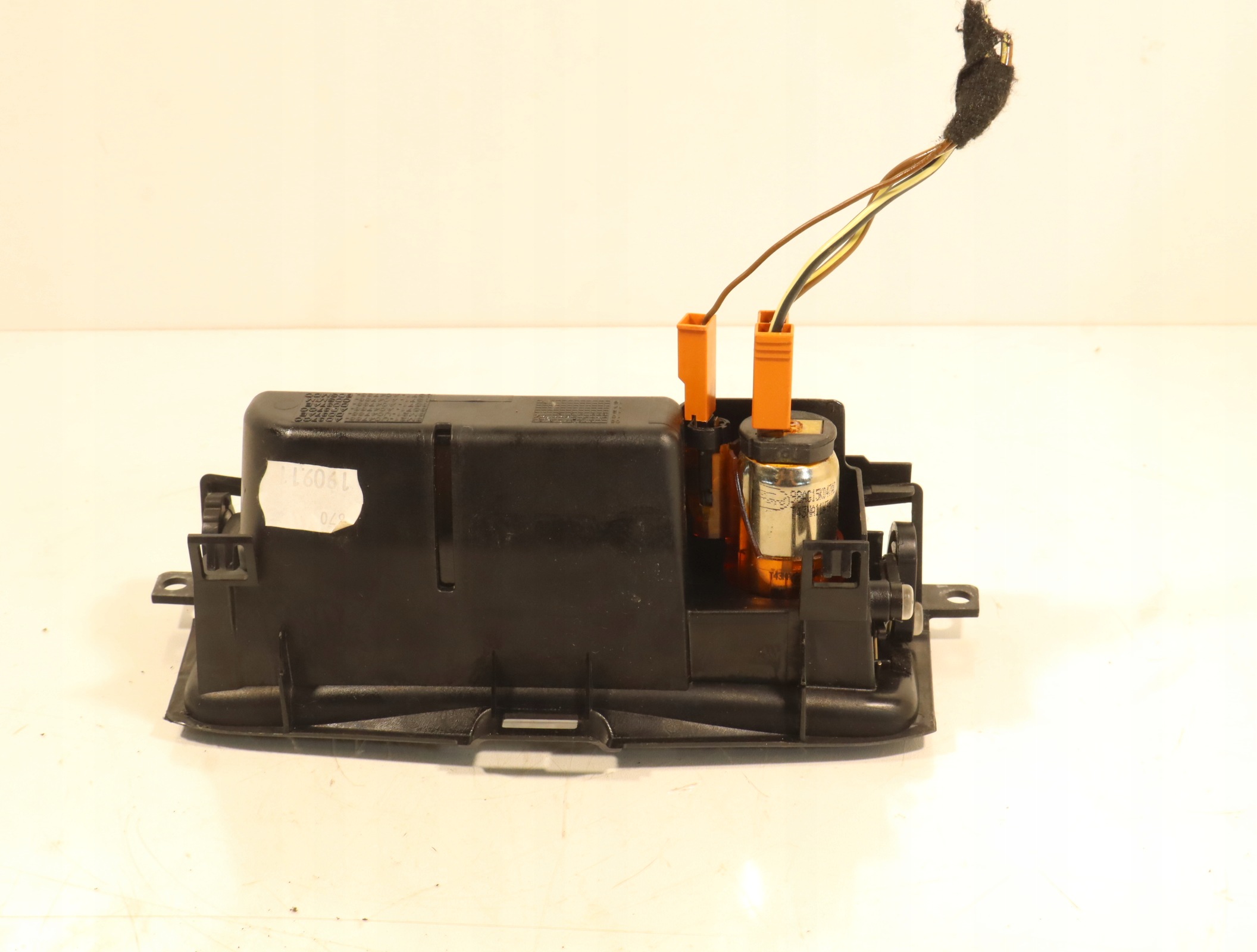 Cendrier Ford OE 8M21-U04788-AD image 5