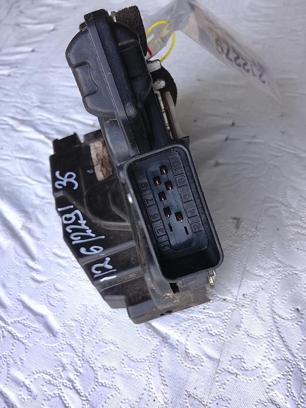 Etulukko oikea 6 pin Mazda 5 käytetty image 3