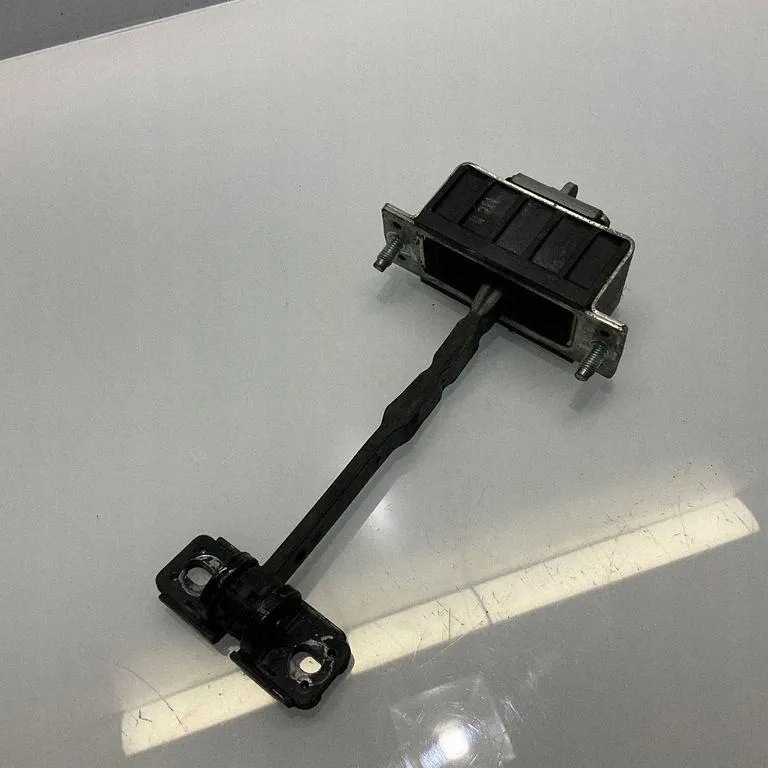 Mercedes W211 Deurstopper Voor A2117200116-1 image 4