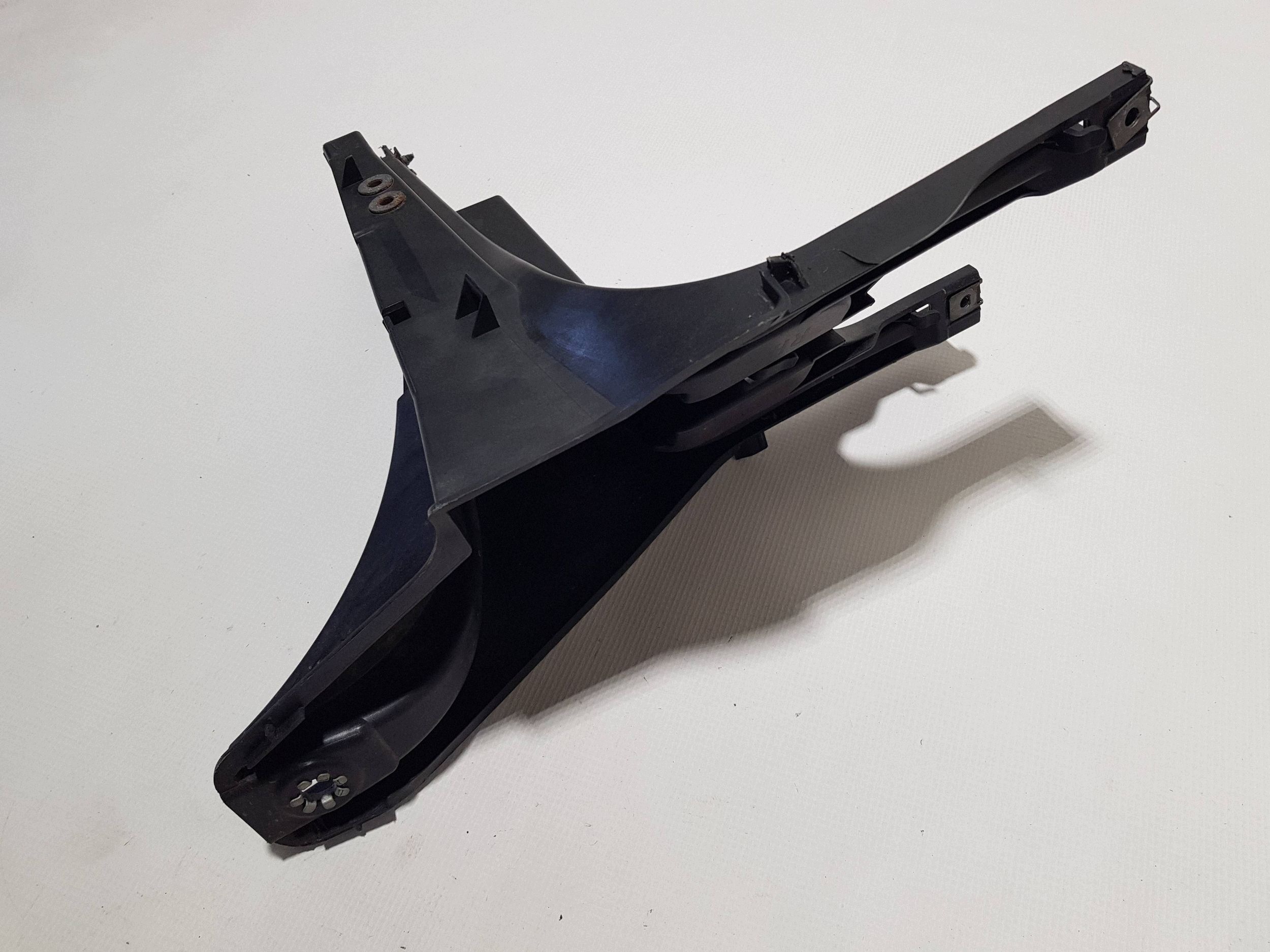 Bevestiging spatbord rechts voor BMW X5 E71 image 6