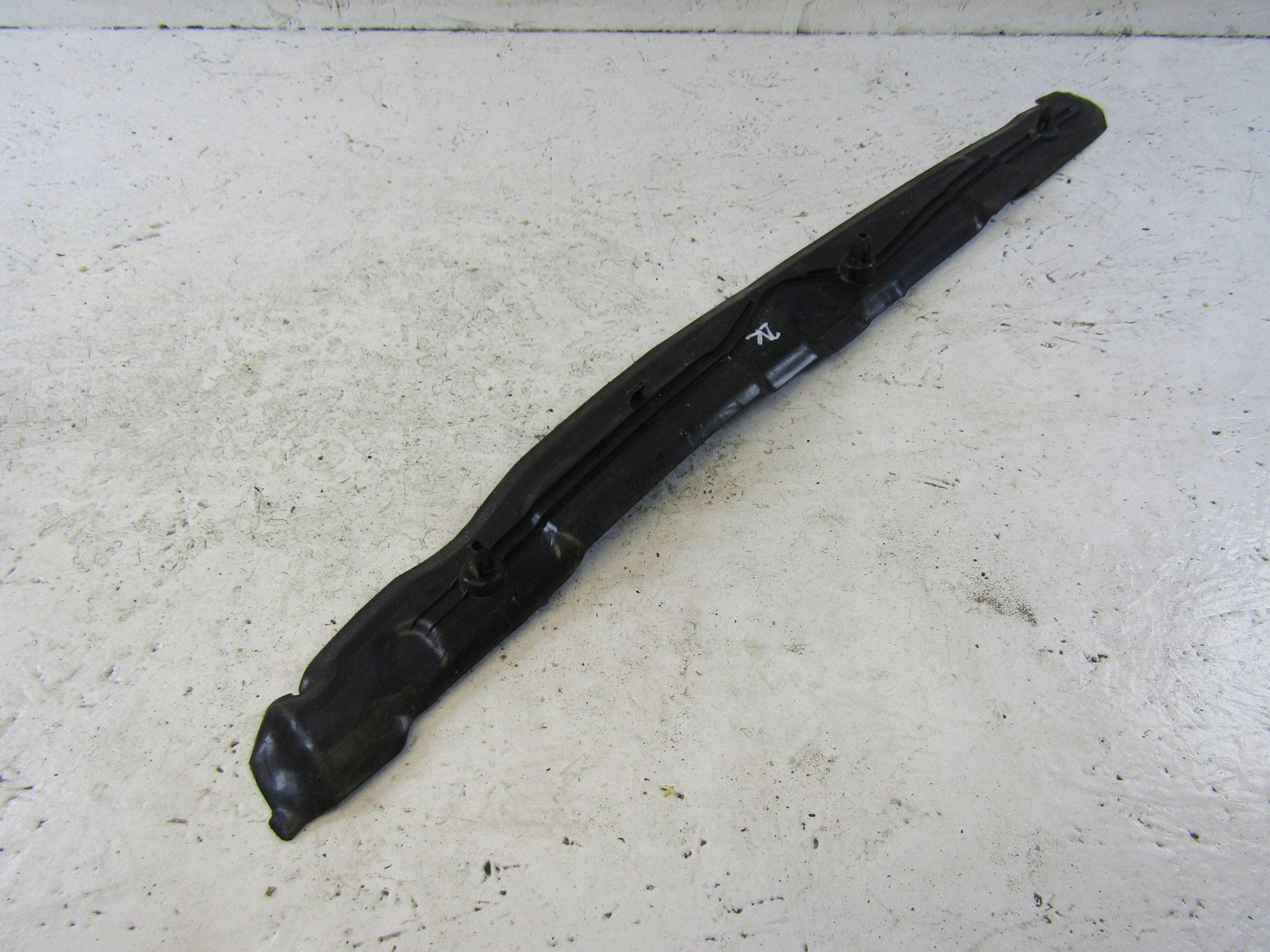 Garniture aile gauche VW Caddy V 2K7 2K7821111A image 5