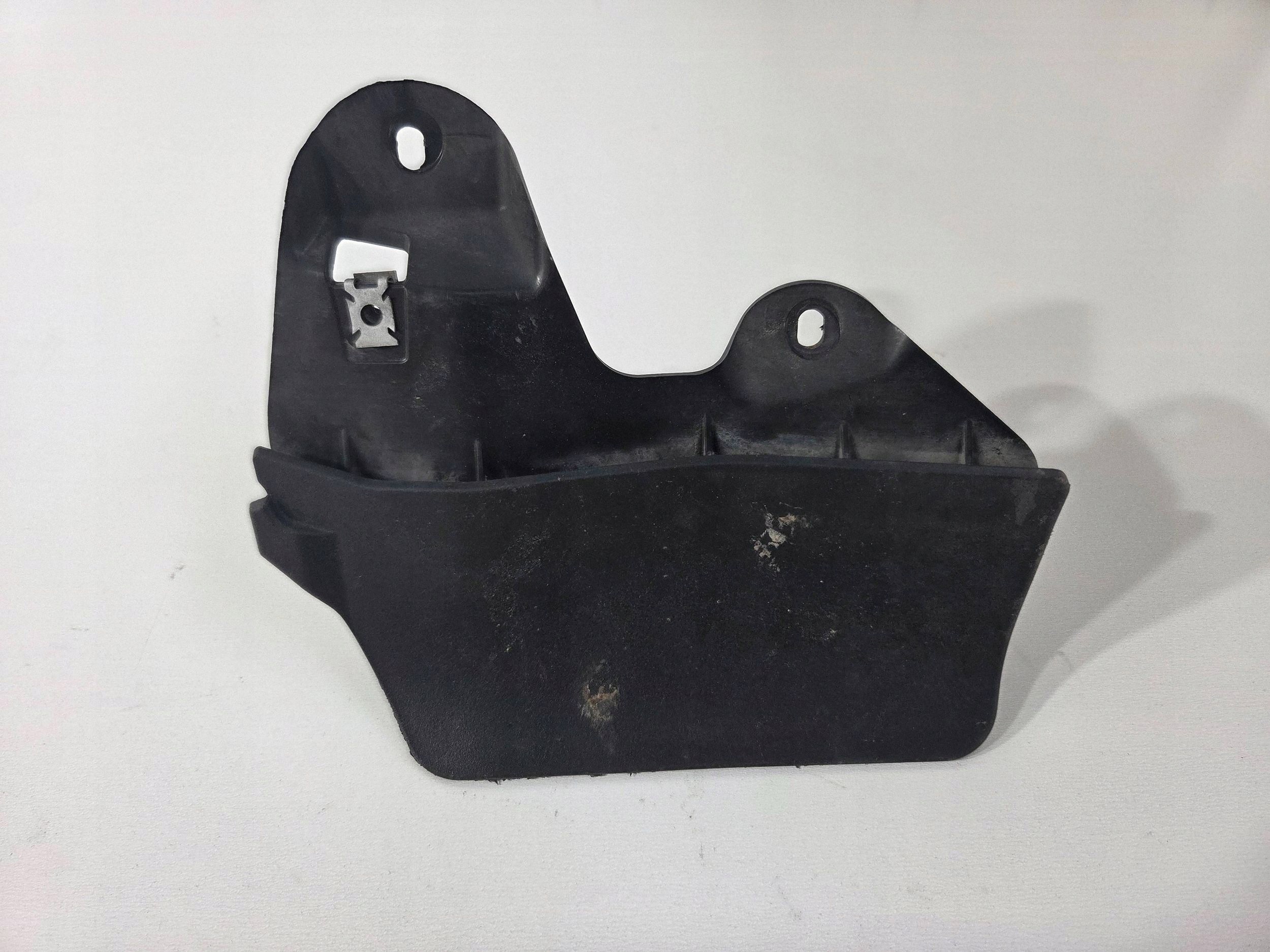 Audi A3 8Y 2021 Heckklappen-Spoiler OEM 8Y0853833B image 2