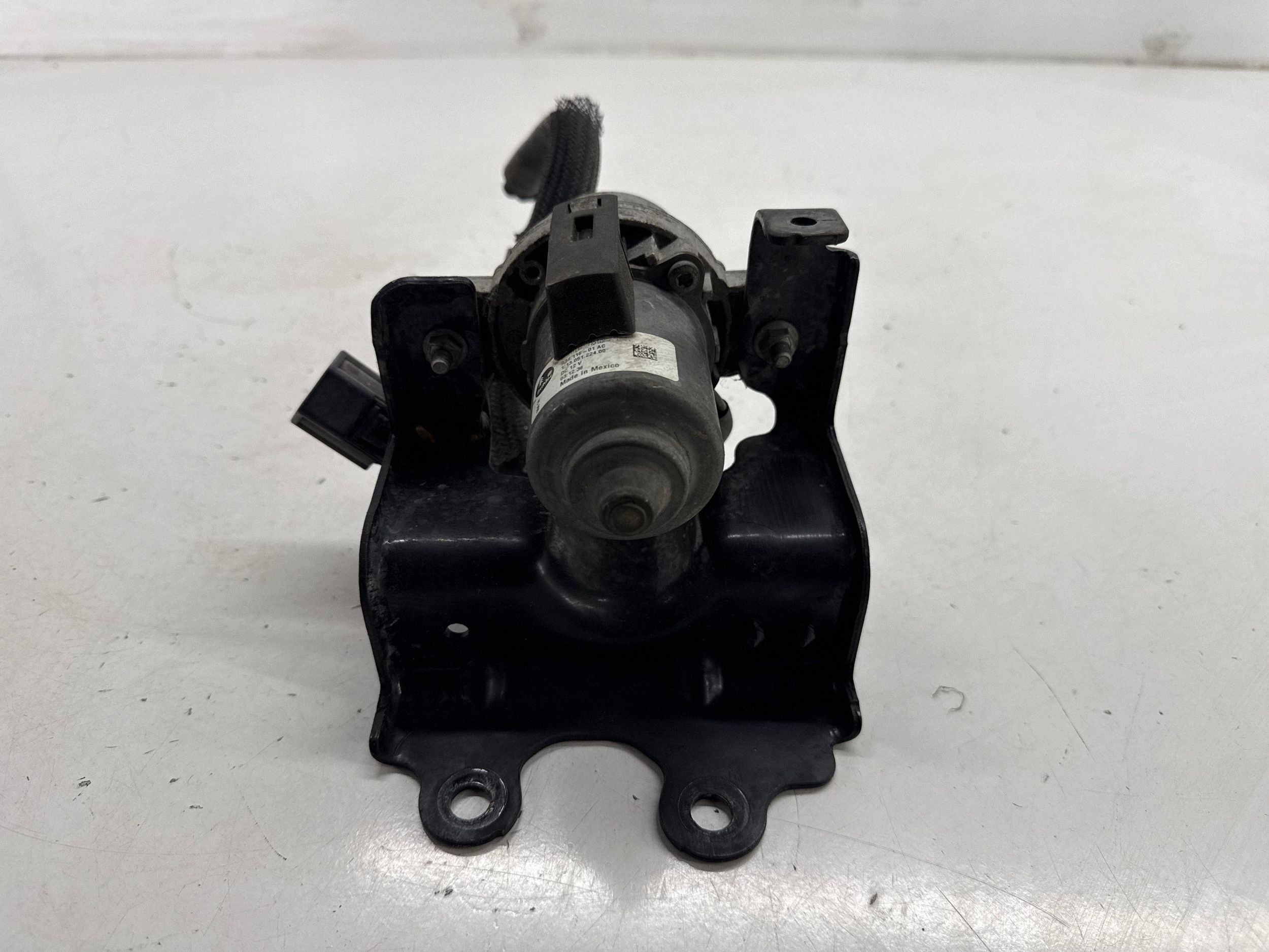 Alipainepumppu Dodge Charger 04581485AC image 4