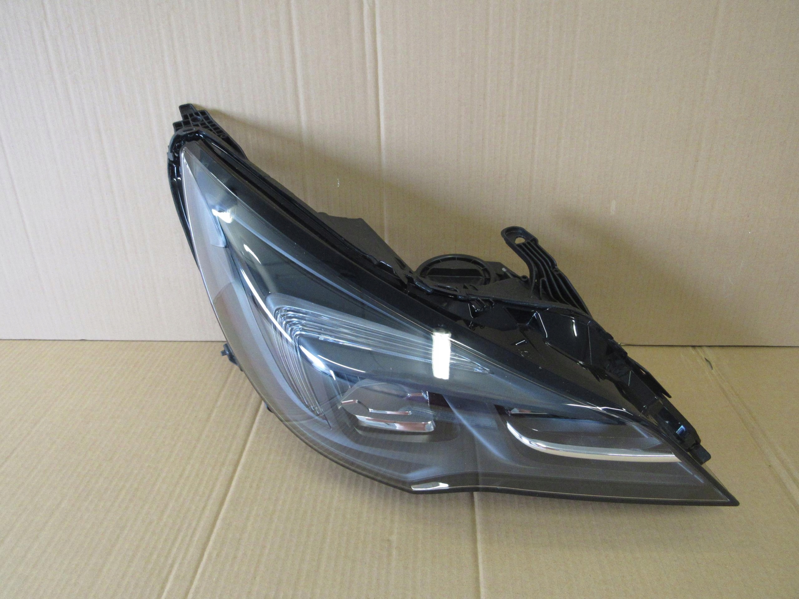 Farol Dianteiro Opel Astra K V 2019-2022 LED OEM 565625255 image 5
