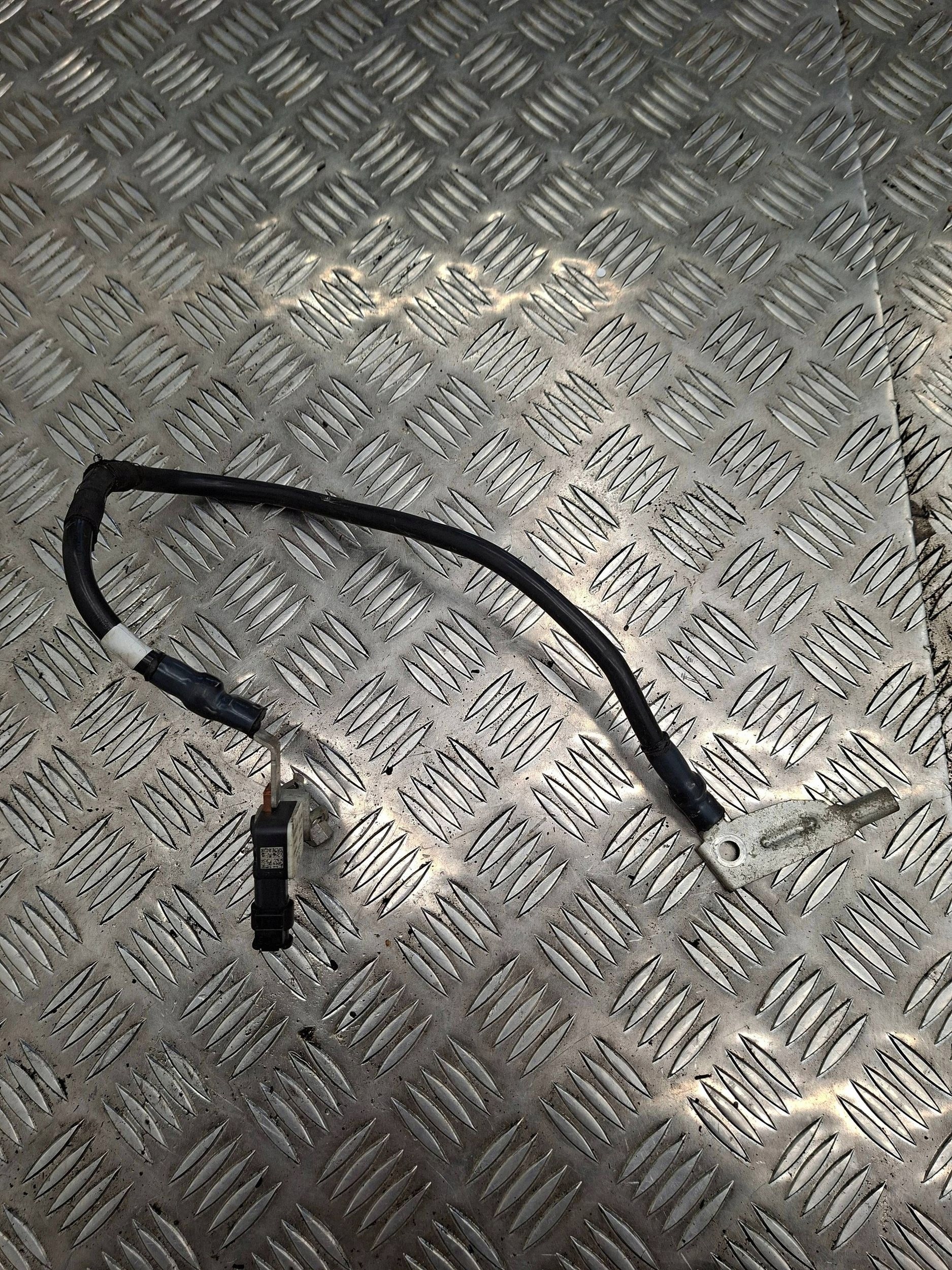 Miinusnapa BMW X1 U11 5B3E990