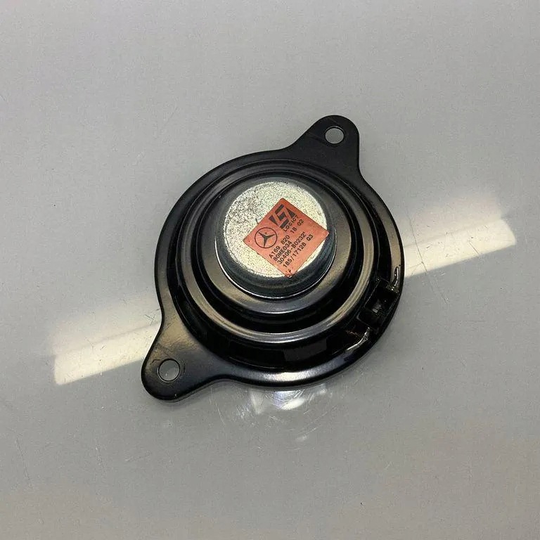 Mercedes w251 R-luokka Harman Kardon kaiutin 1698201802