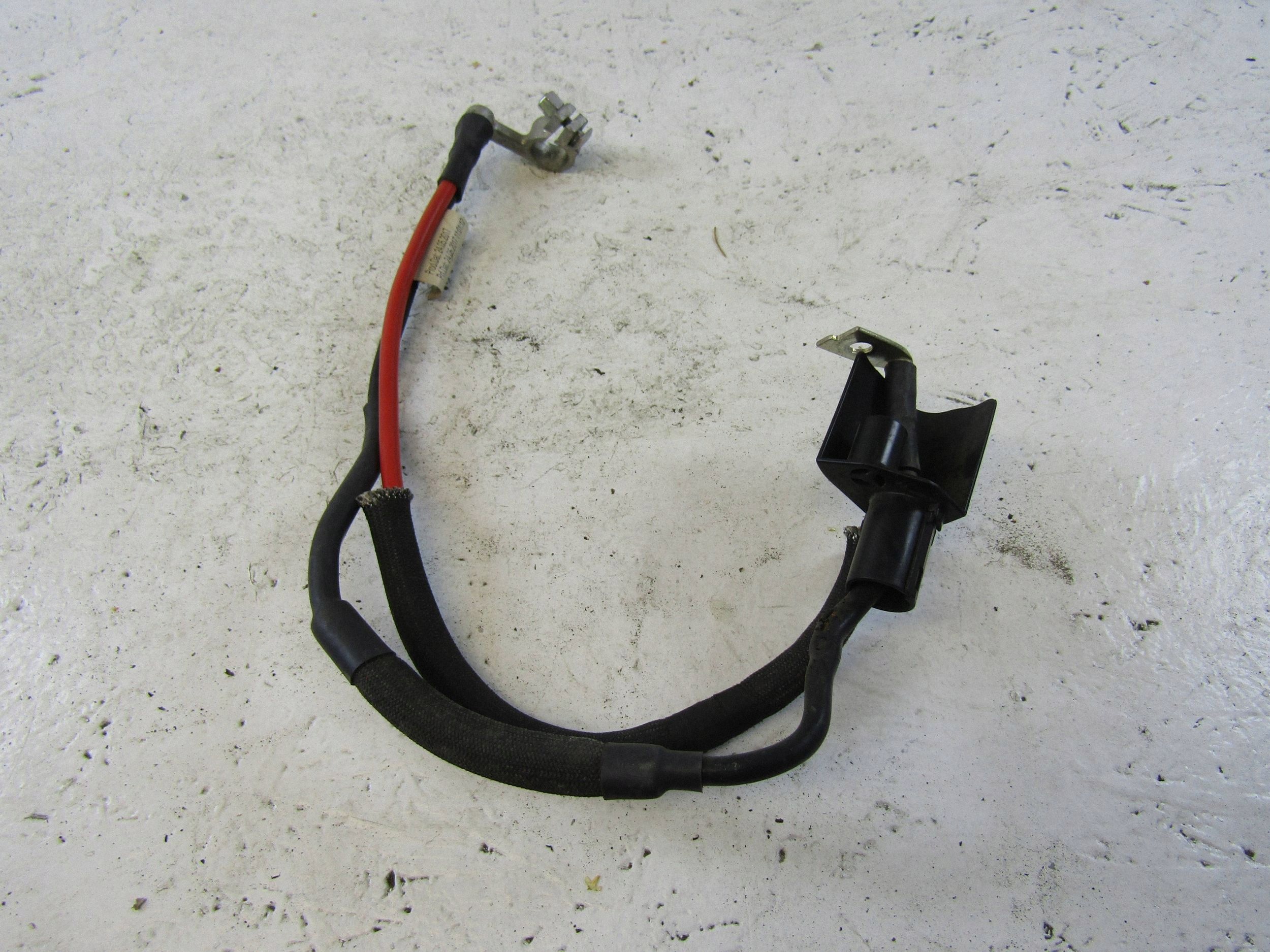 Borne positive 5C0971228T VW Jetta VI 5C image 4