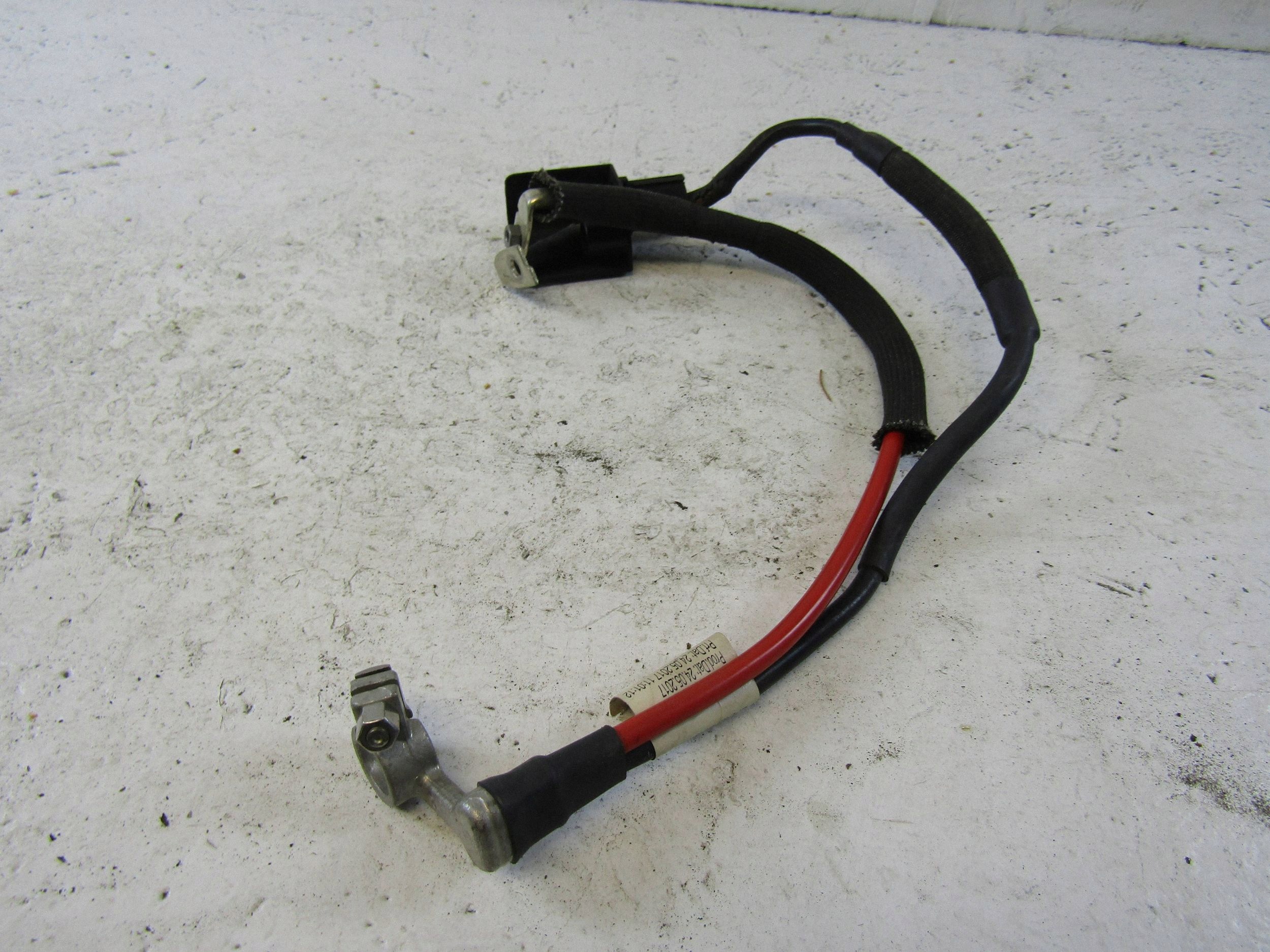 Borne positive 5C0971228T VW Jetta VI 5C image 5