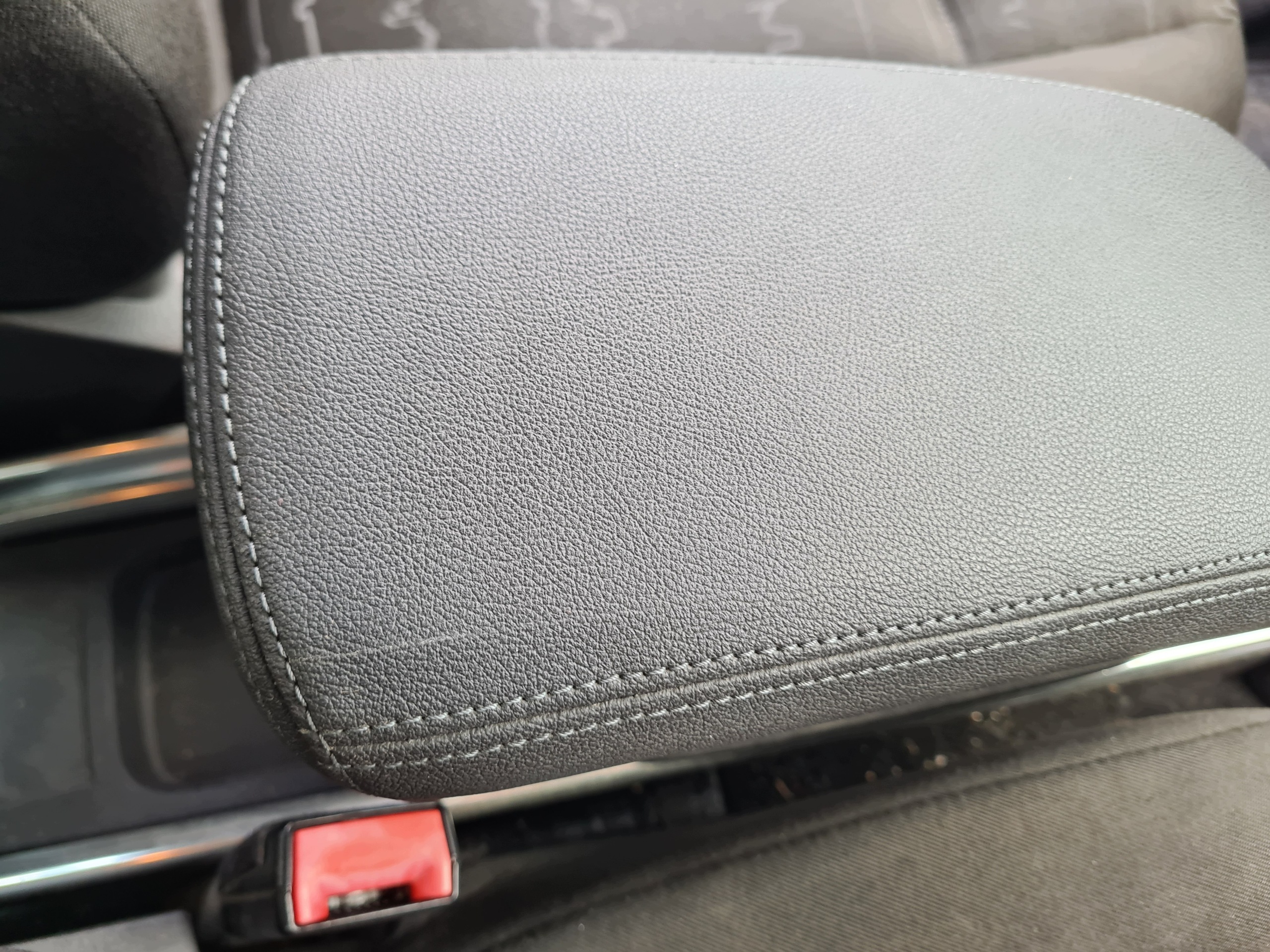 Used Armrest Storage Box Opel Meriva B OEM