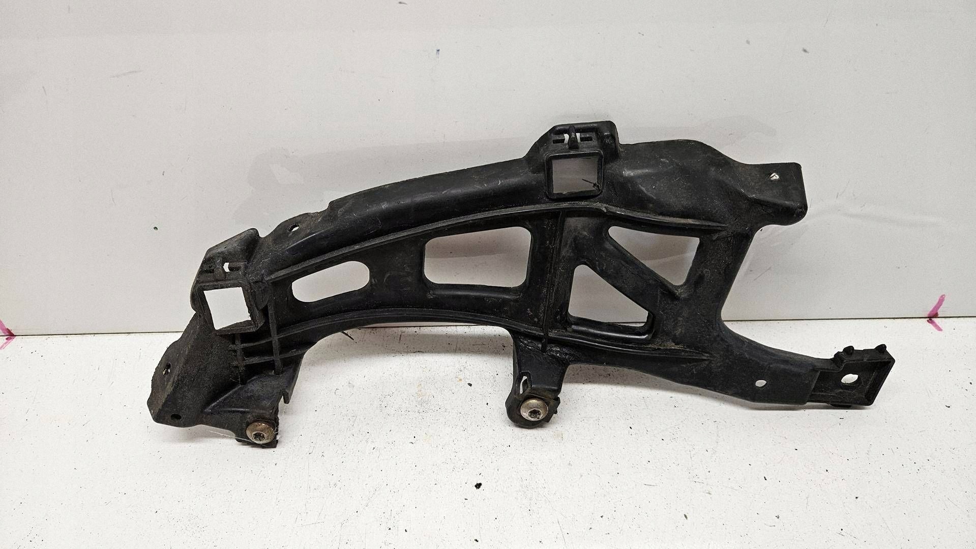 Support silencieux AR droit Mercedes E C207 W207 09-17 image 4