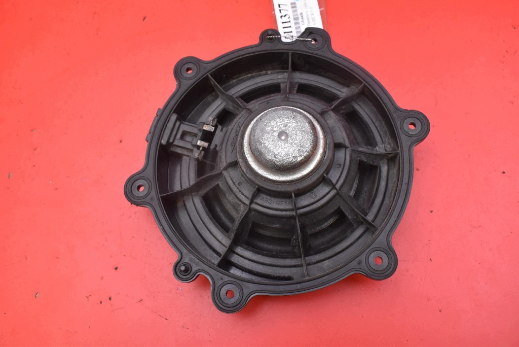 BOSE-kaiutin oikea taka 7PP035710B Porsche Panamera 970 09-13