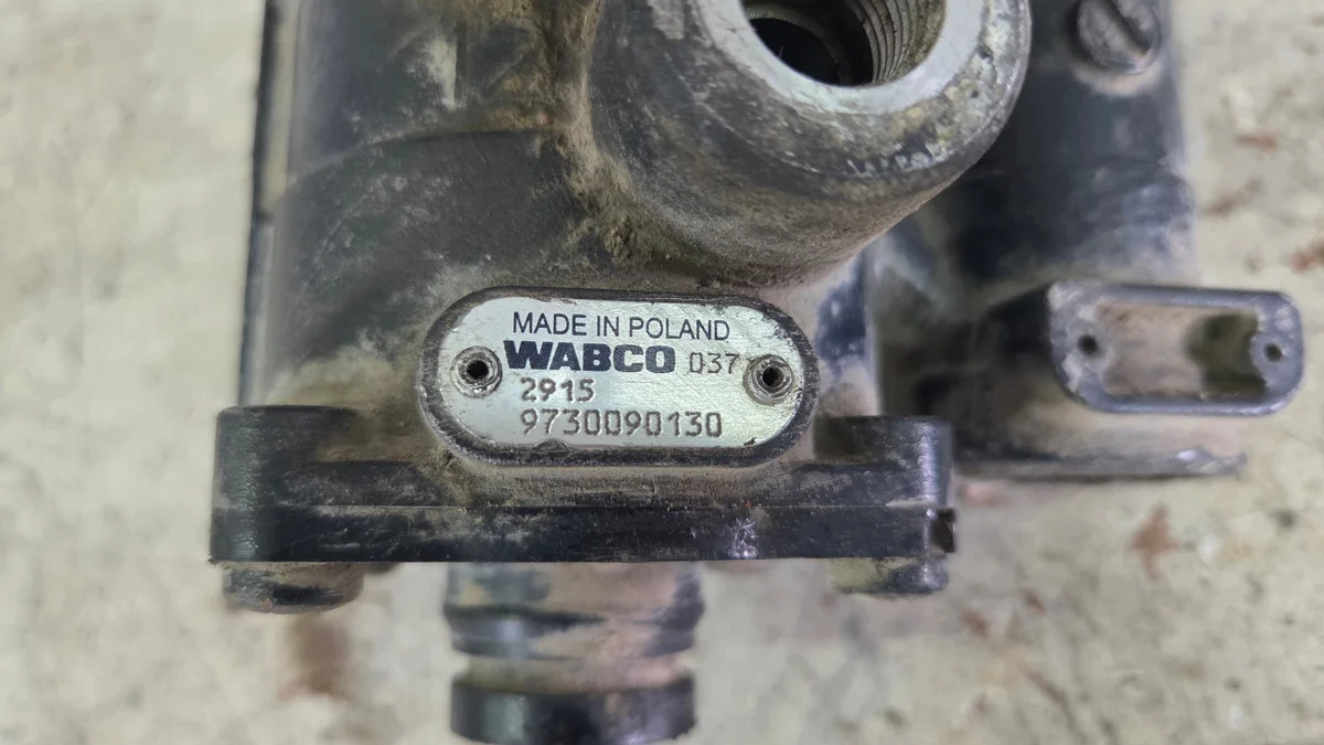 Luftstyrningsventil Wabco Volvo FH FM image 4