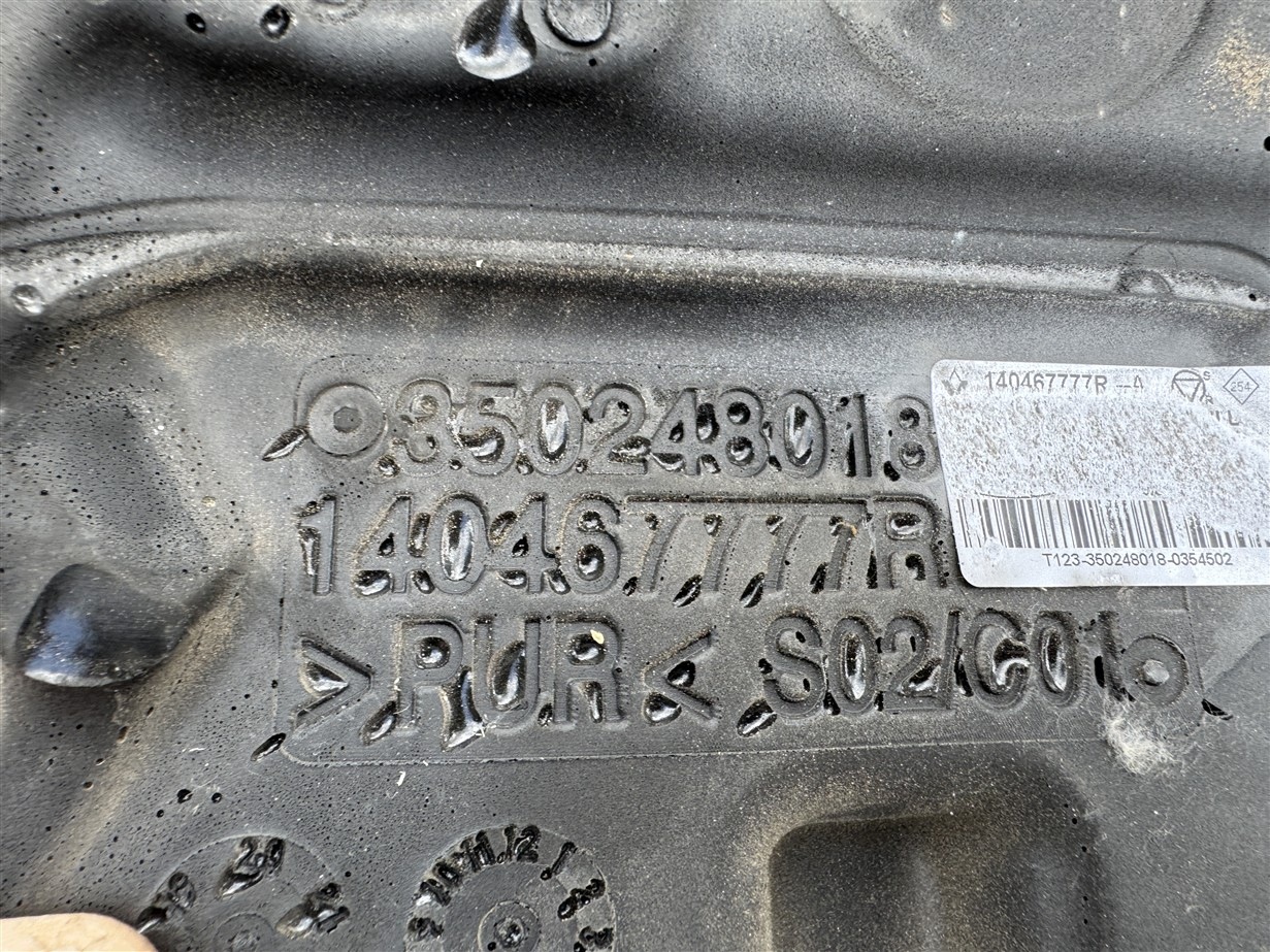 Engine Cover Insulation Pad 140467777R Renault Trafic image 4