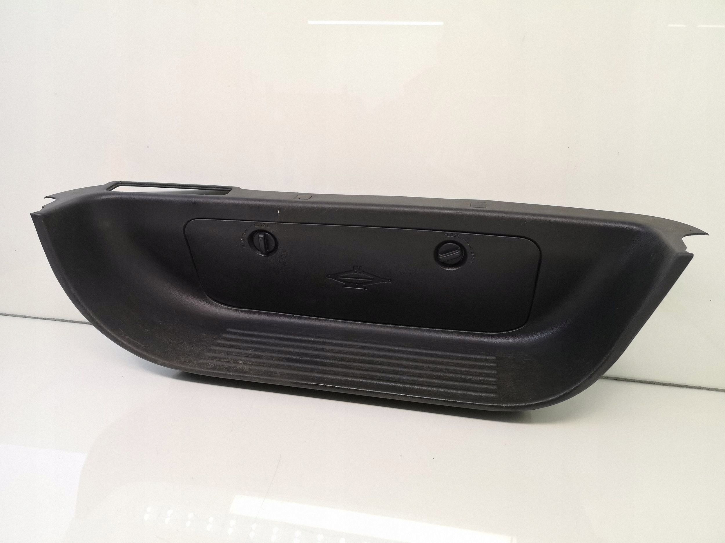 Used Front Door Sill Cover 858724H000 image 2
