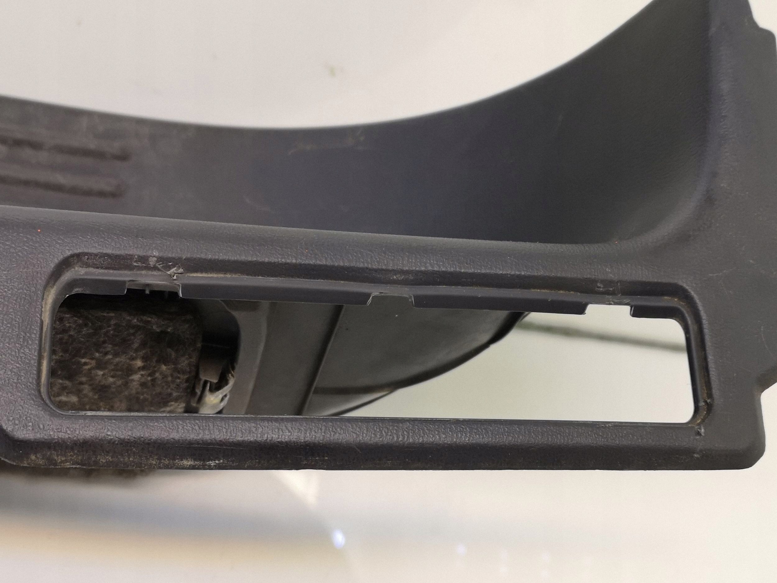 Used Front Door Sill Cover 858724H000 image 3