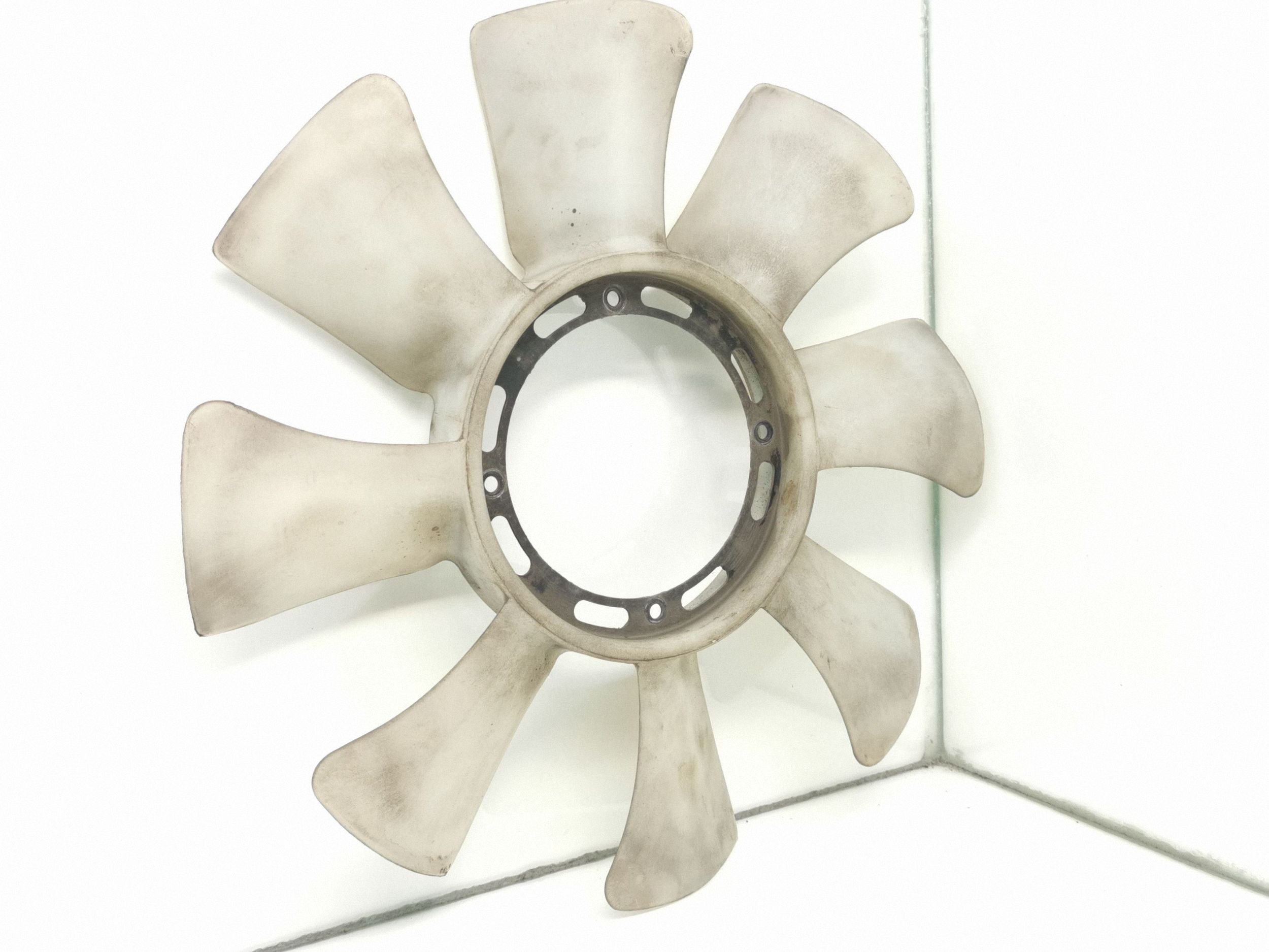 Hyundai H-1 Starex Satellite Radiateurventilator 25261429201