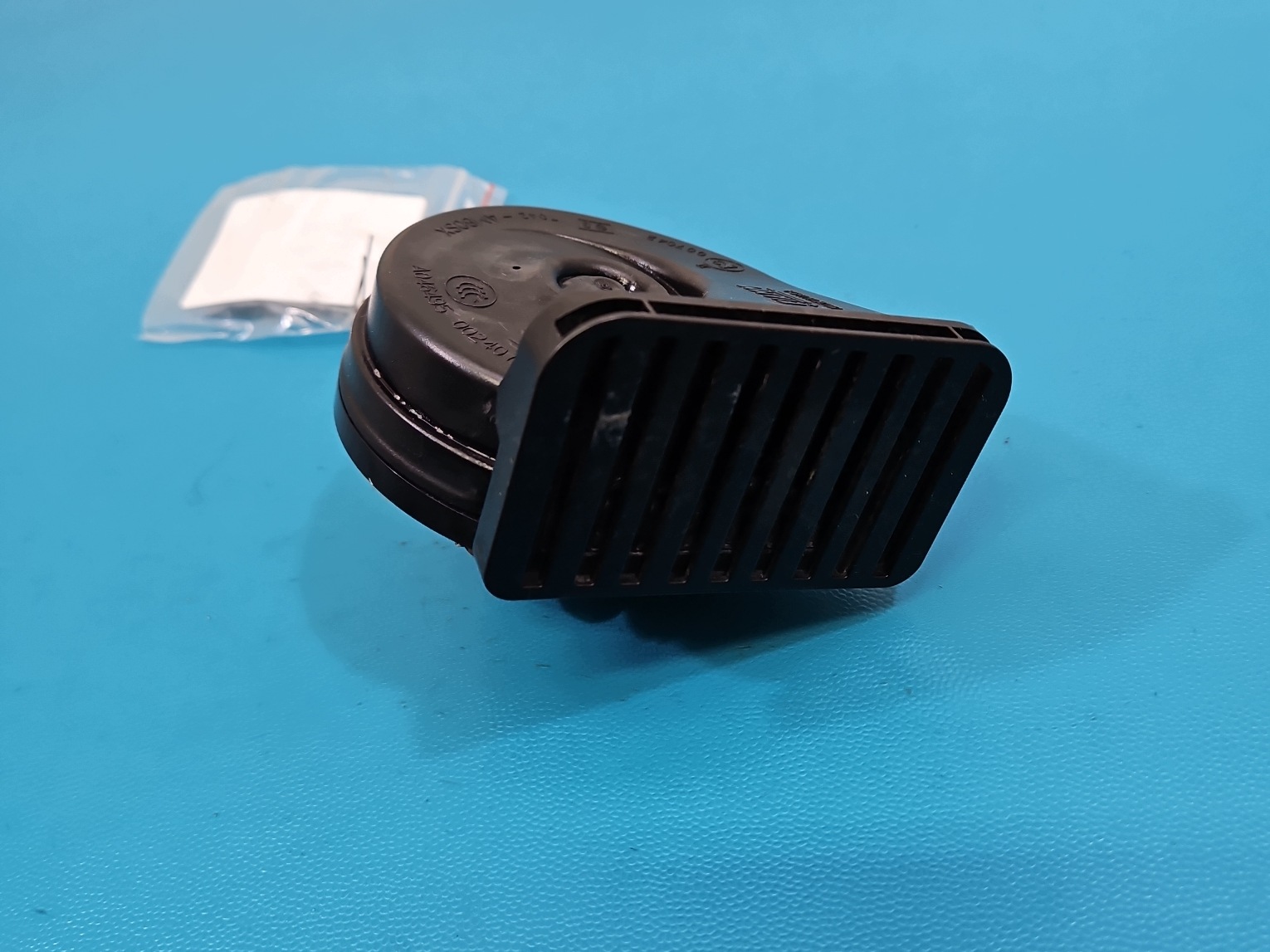 Hupe Jeep Grand Cherokee IV WK2 OEM IMPRK1593109 image 4