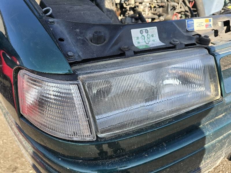 Light front right Seat Toledo 1 image 2