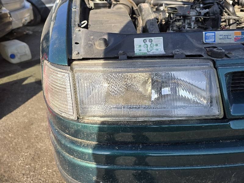 Light front right Seat Toledo 1