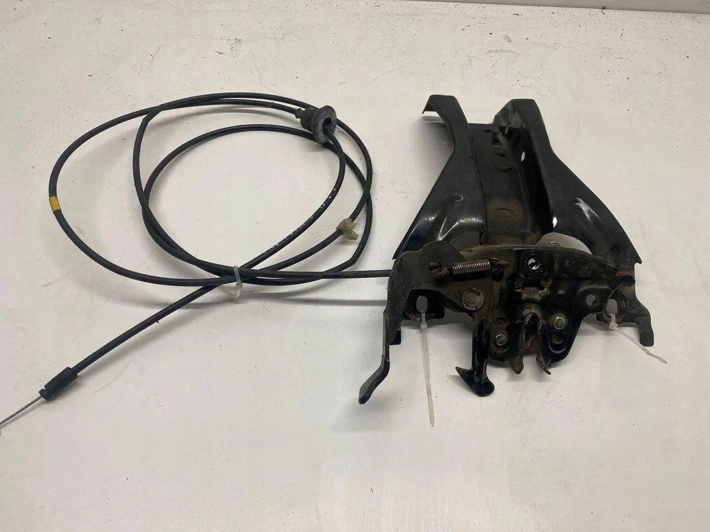 Konepellin etulukko NISSAN Qashqai J10 2006-2014 käytetty OE 65621JD000