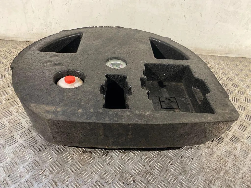 Boîtier roue de secours Nissan Qashqai II 649A7BR00A image 3