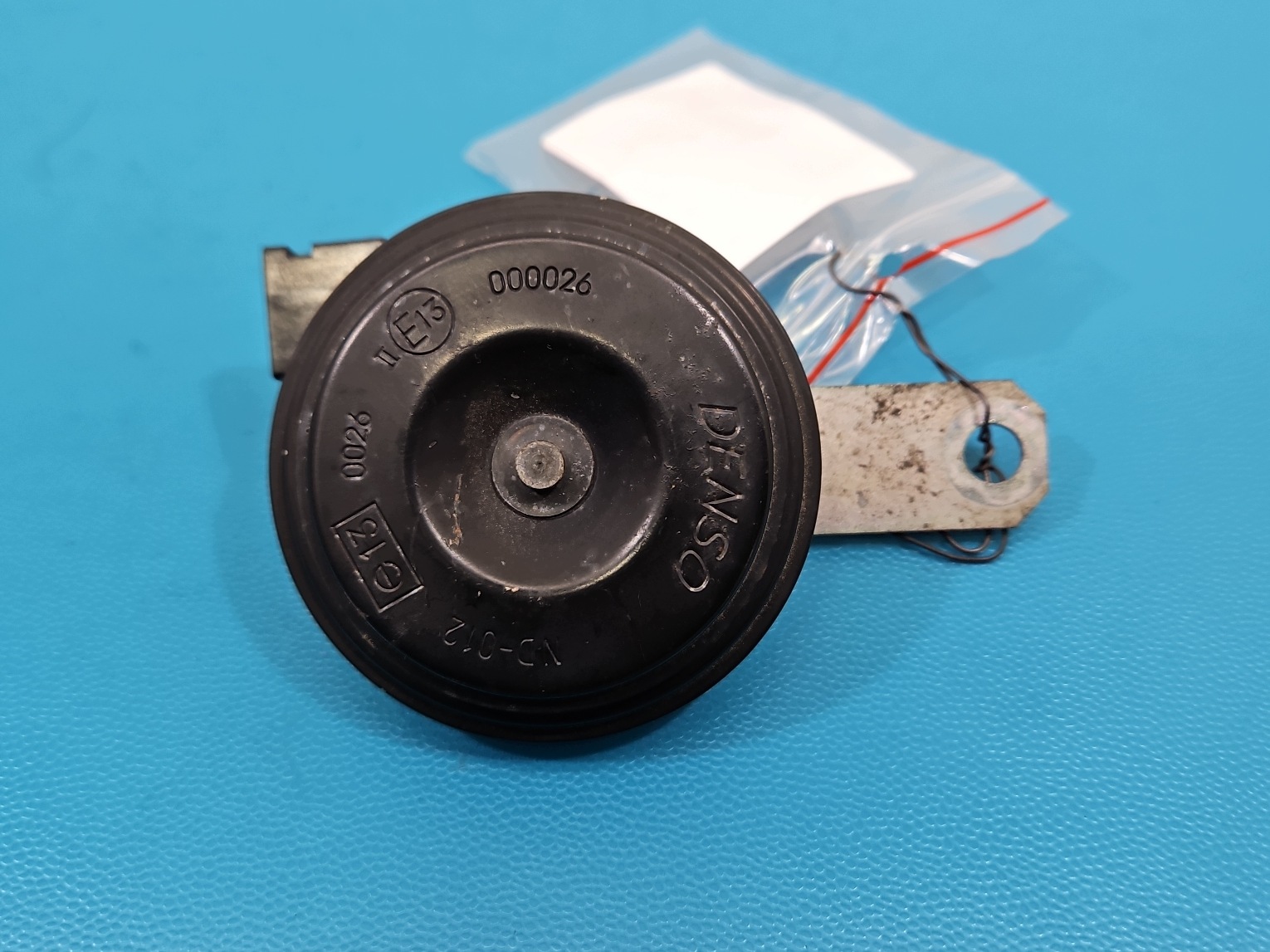 Klakson Toyota Corolla E16 E18 13- käytetty