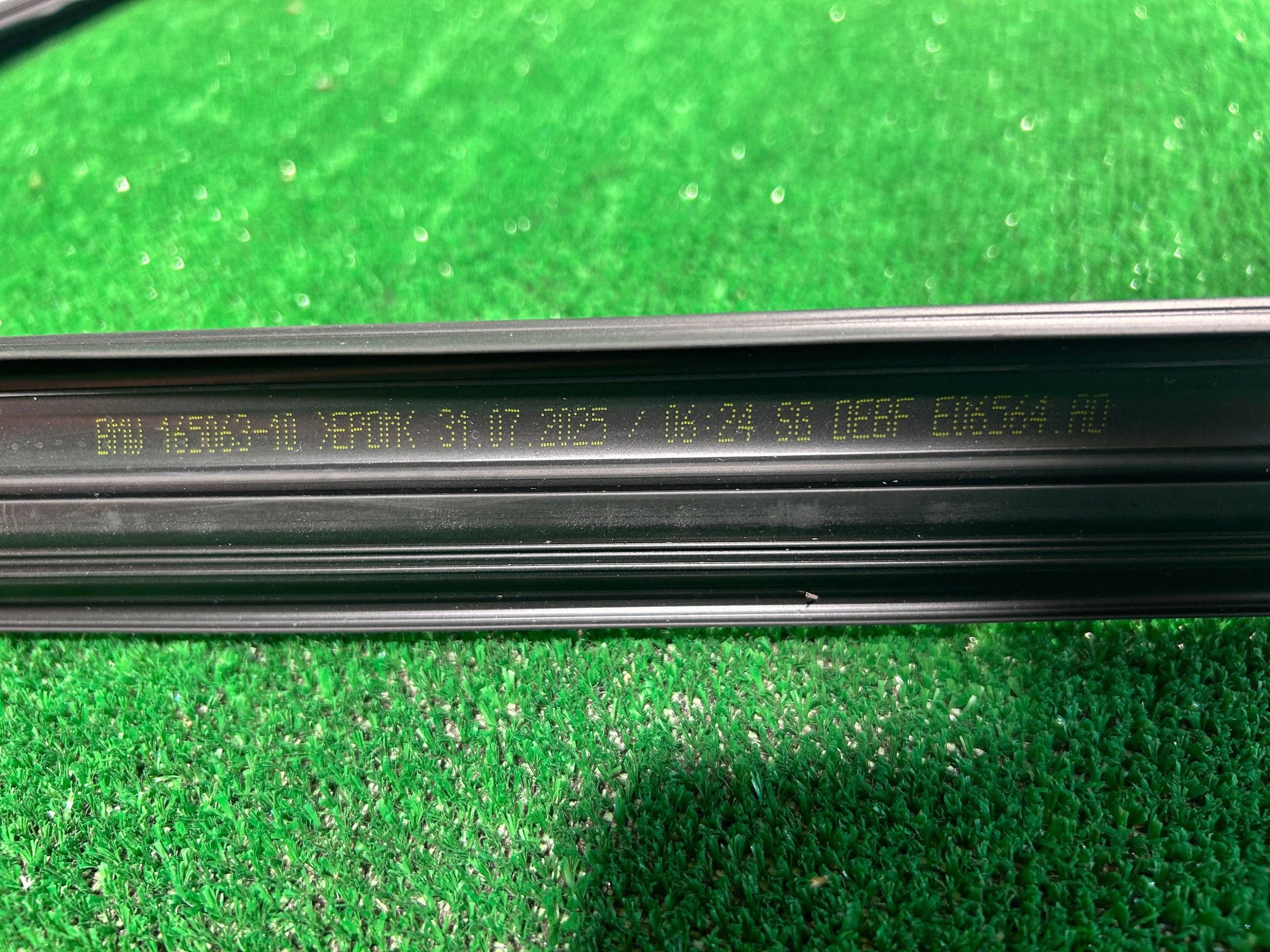 BMW 7428672 Joint de vitre porte avant image 8