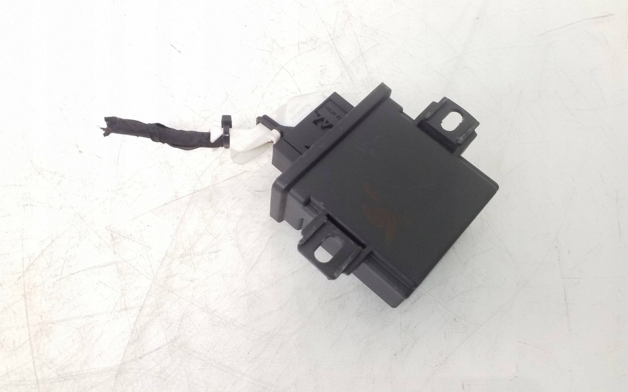 Relais feux de jour DRL VW 5M0907357B image 3