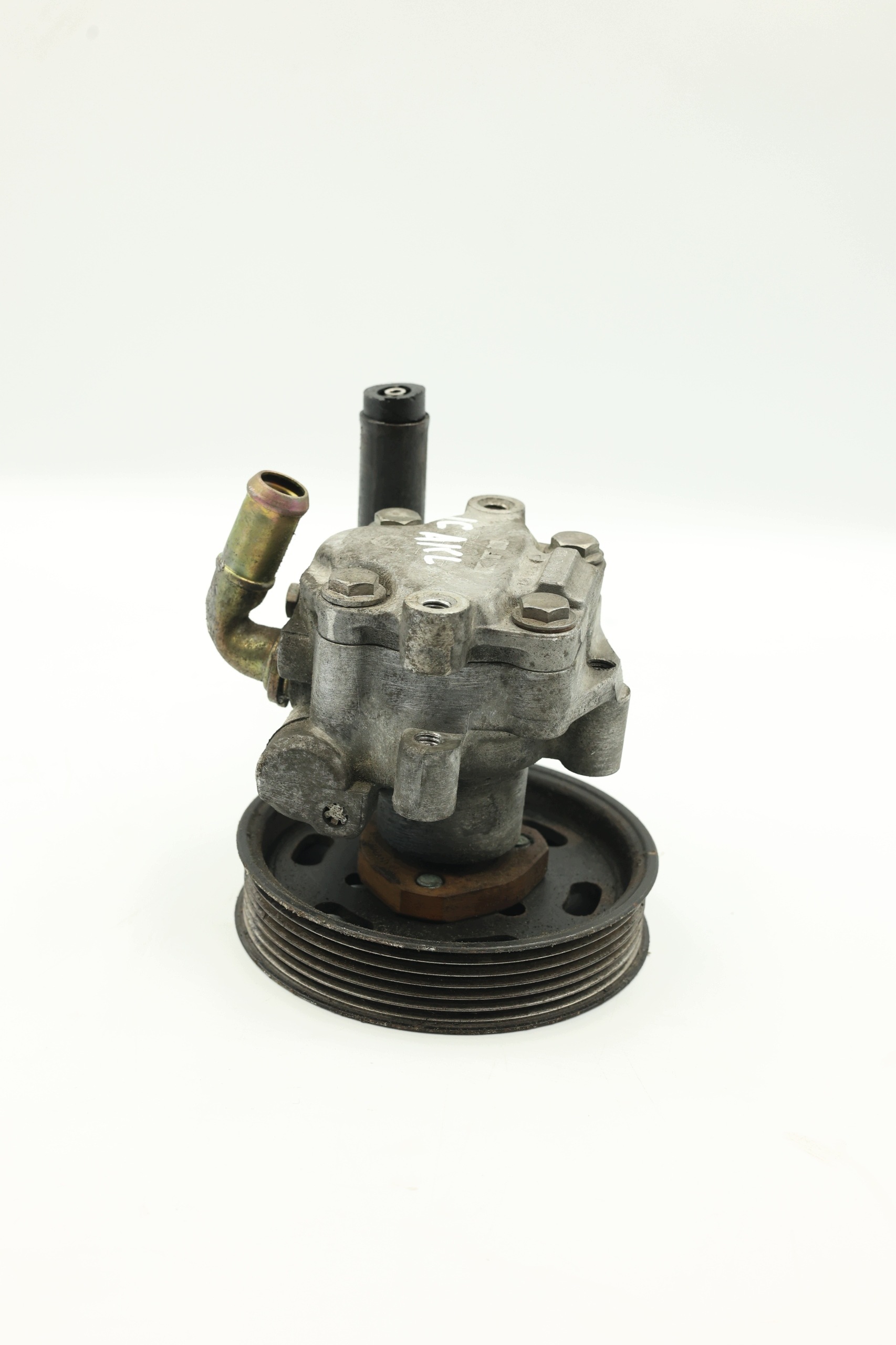 Ohjaustehostimen pumppu 96813925ZD Golf 4 1.6 AKL