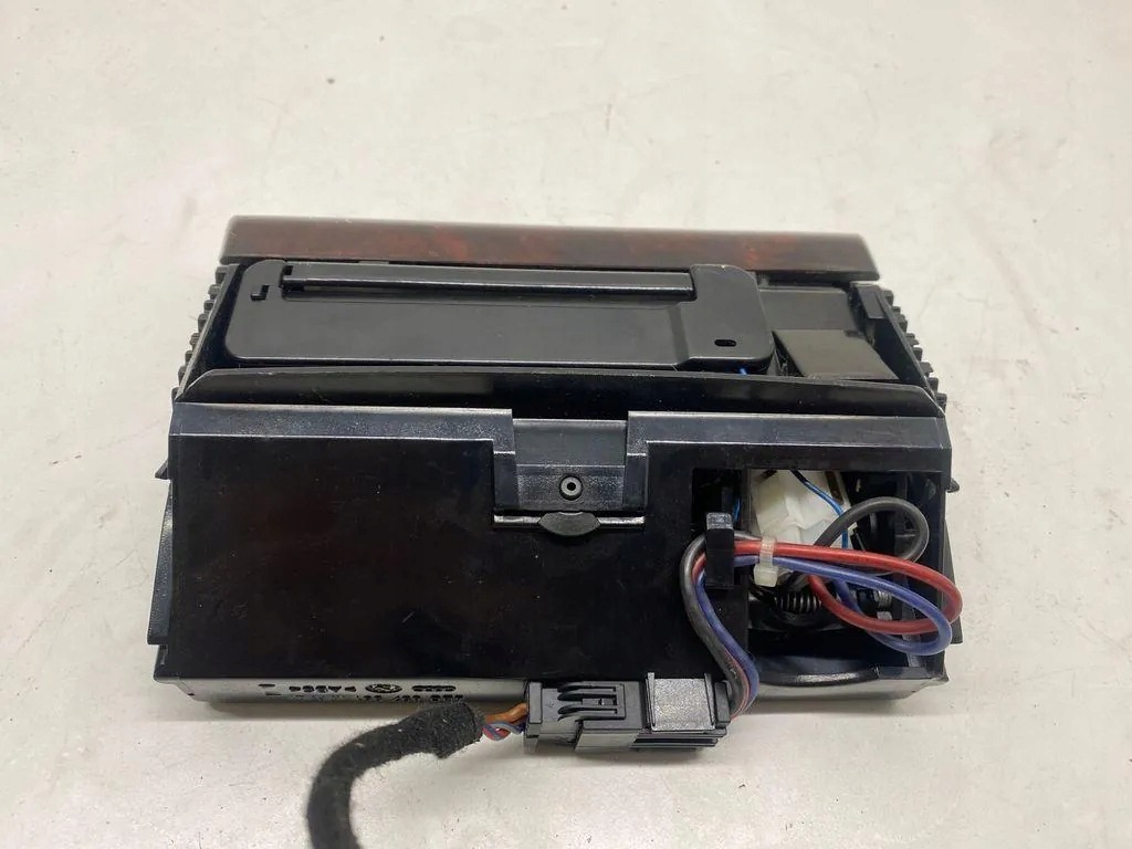 Askkopp Audi A6 C5 1.9 TDI OEM 4B0857951N image 5