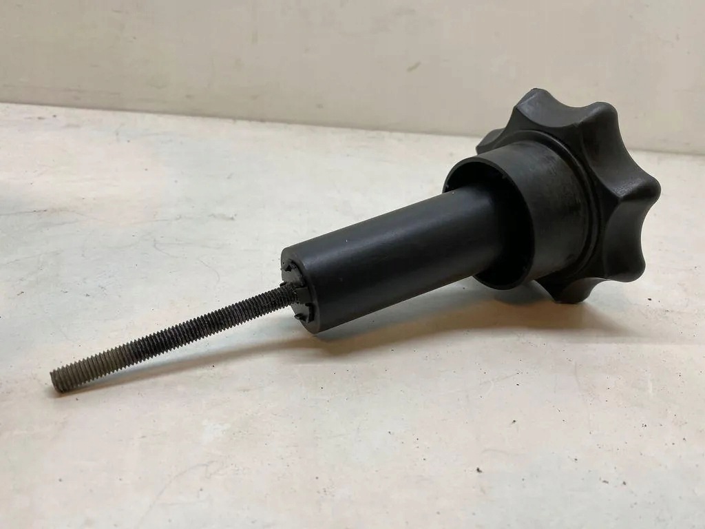 Vis support roue de secours Audi OE 8L0803899B image 3