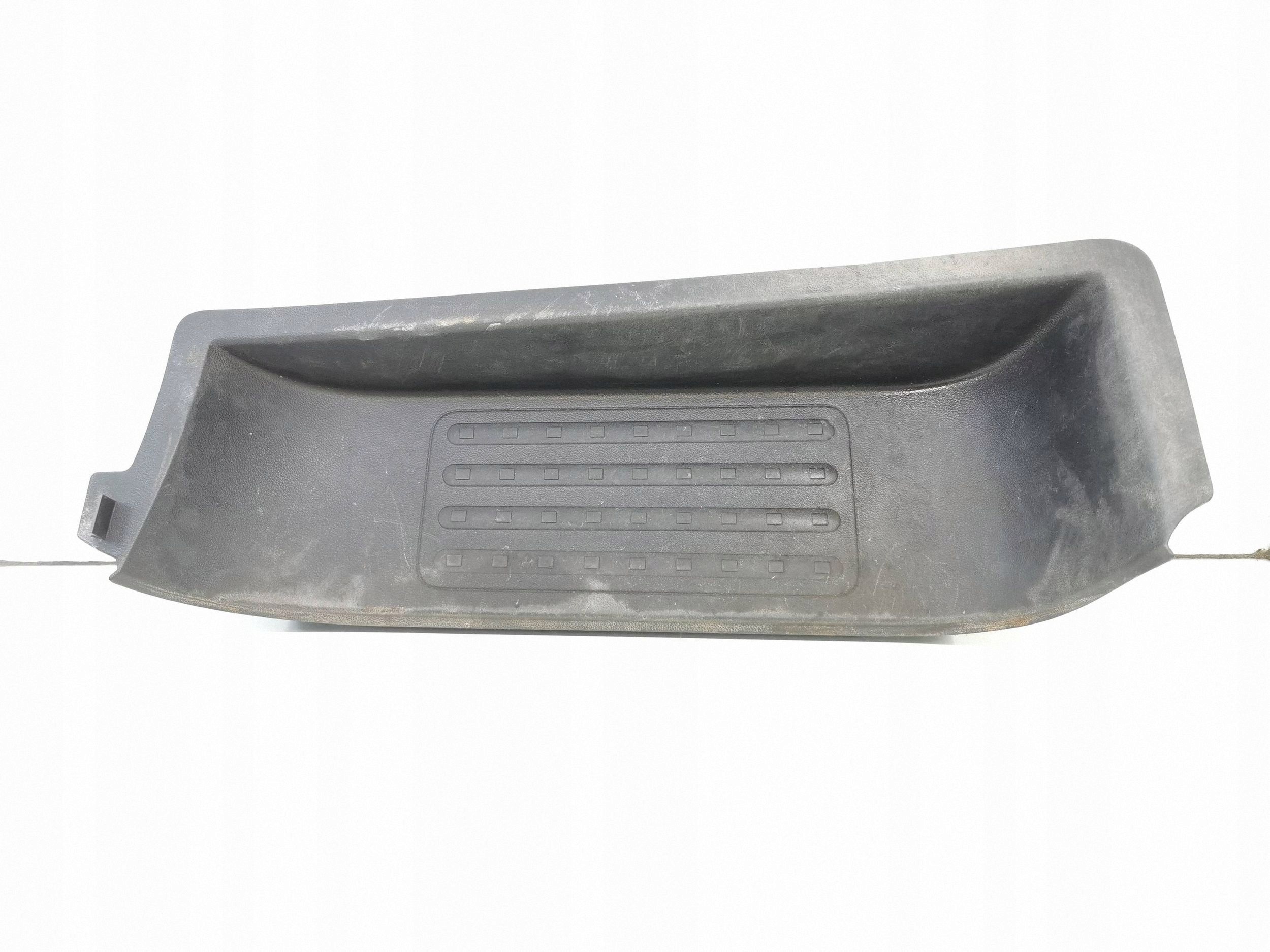 Einstiegstufe rechts vorne 7H0863736B VW T6 image 2