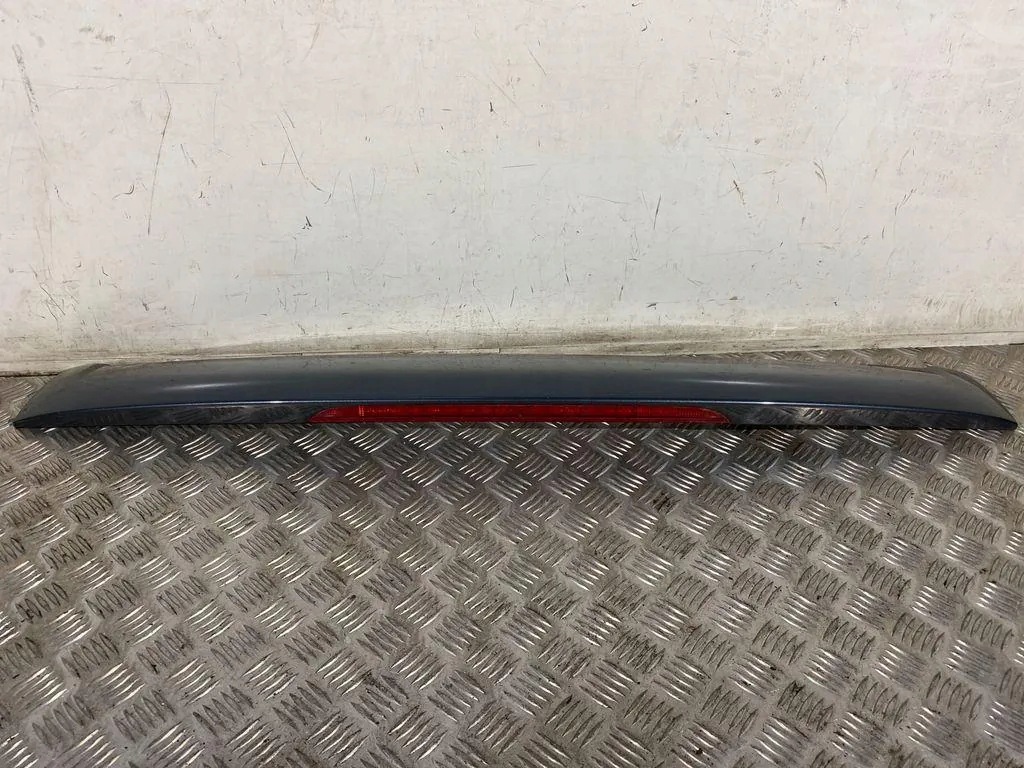 Used VW Touareg Tailgate Spoiler 7L6945097C image 2