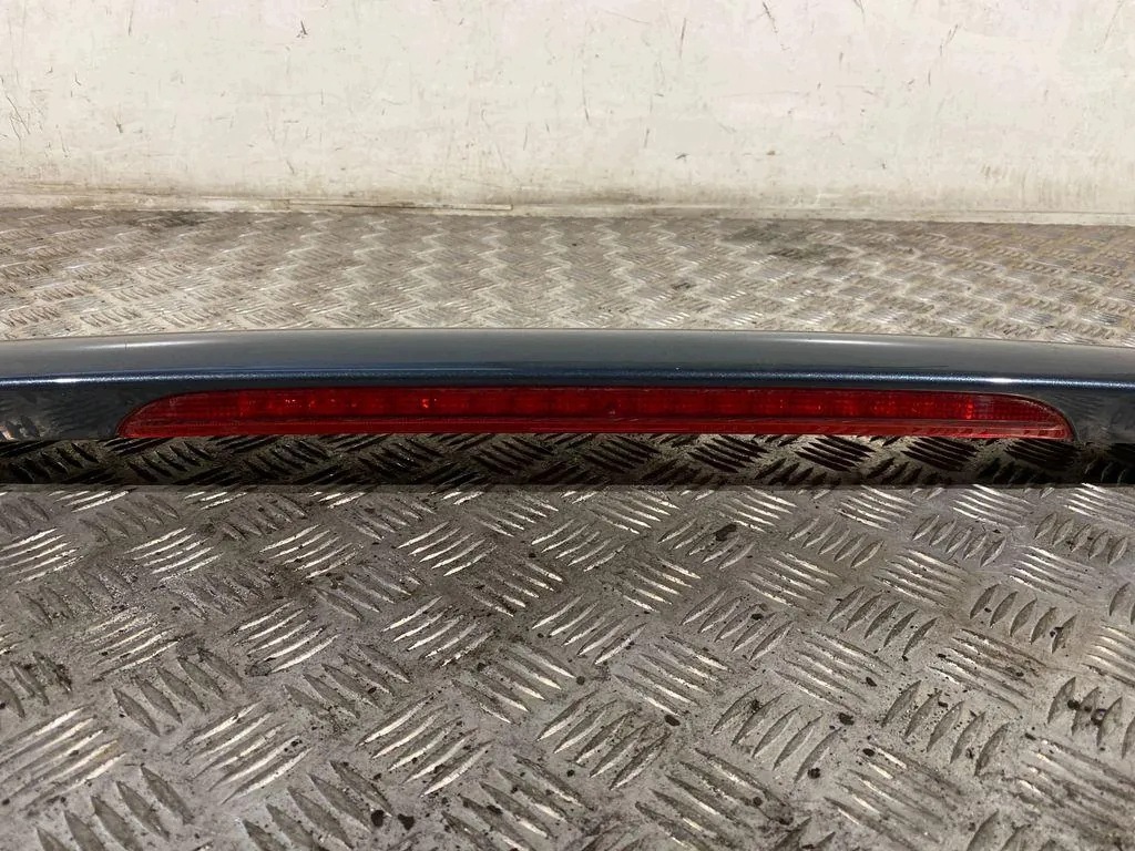 Used VW Touareg Tailgate Spoiler 7L6945097C image 3