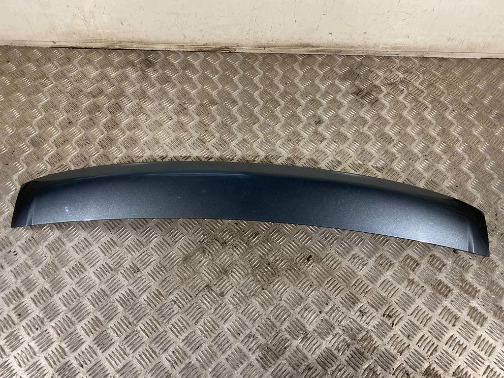 Used VW Touareg Tailgate Spoiler 7L6945097C image 4