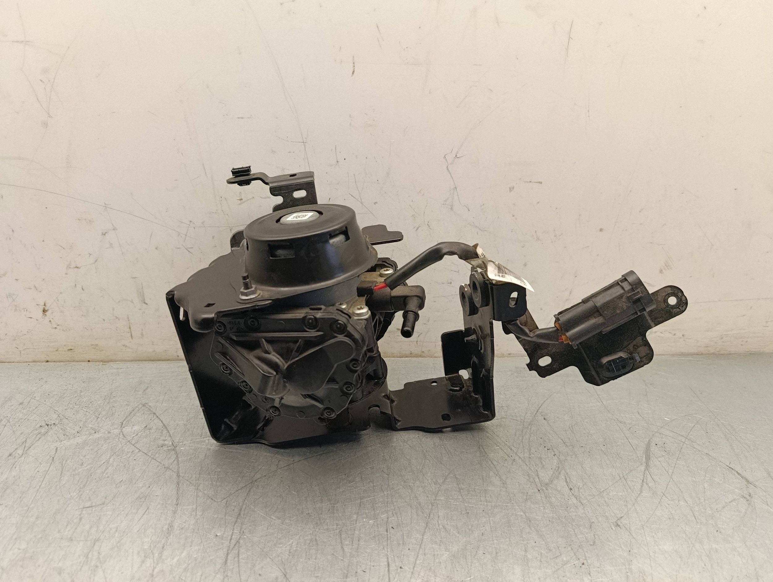 Pompe à vide Opel Mokka B 0371800136 image 2