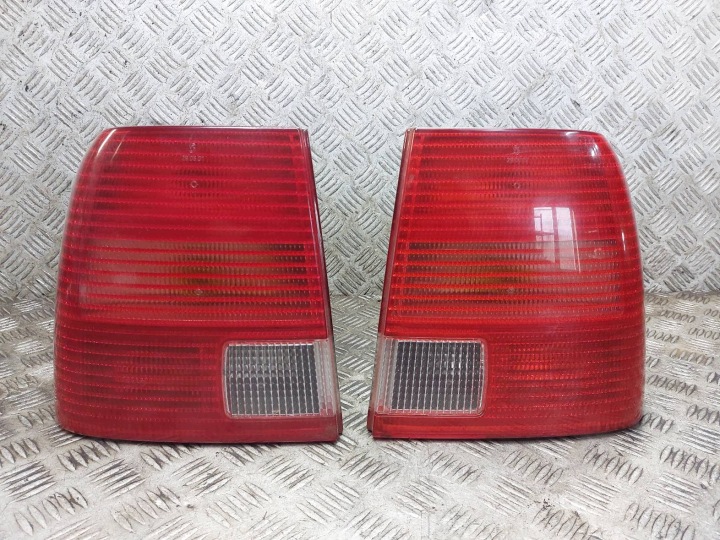 Linker- en rechterachterlicht VW Passat B5 Sedan 3B9945095F 3B9945096F