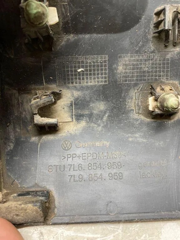 Terminación de guardabarros VW Touareg 7L6854959 image 4