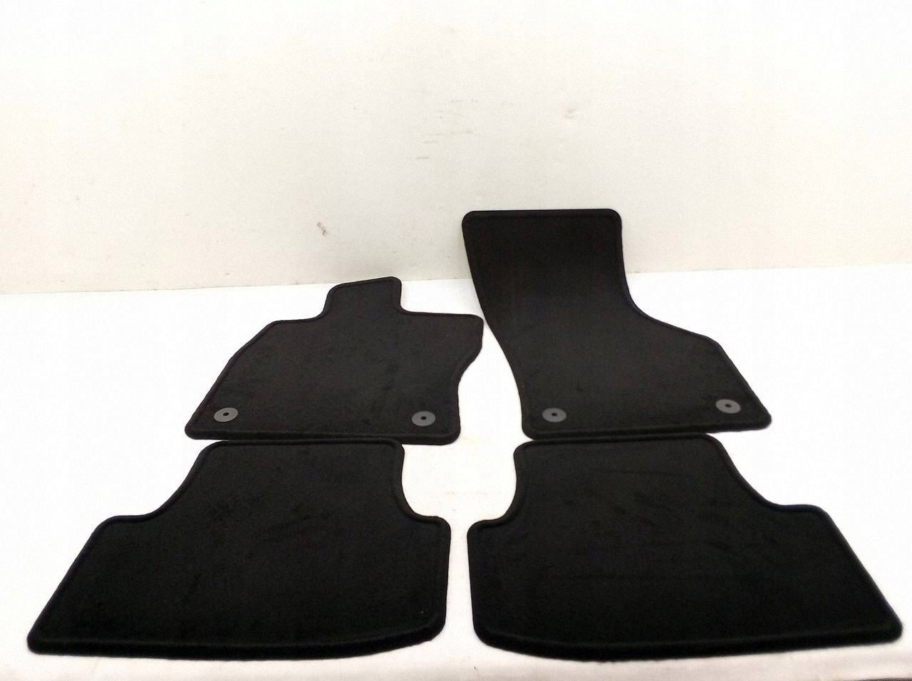 SEAT Leon III 3 Tapis caoutchouc-velours 5F0061675 image 2