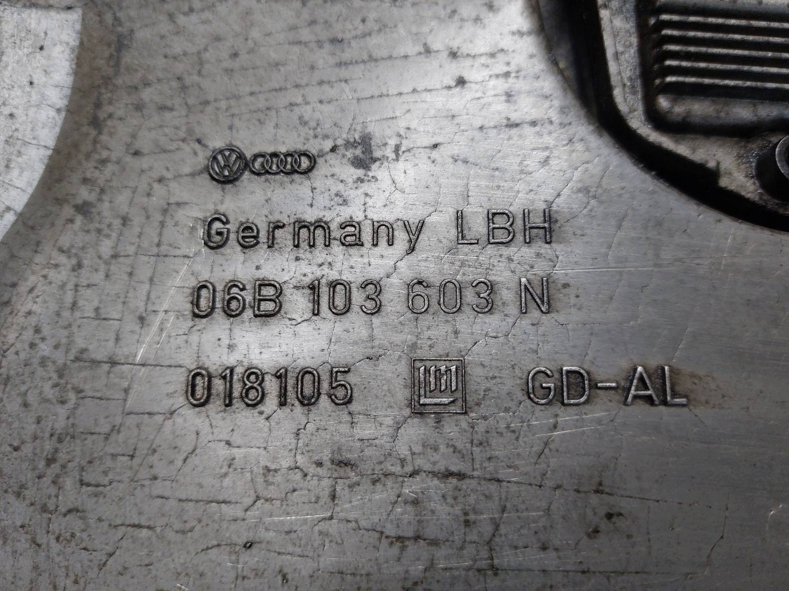 Oljetråg + sensor Passat B5 1.9 TDI 06B103603N